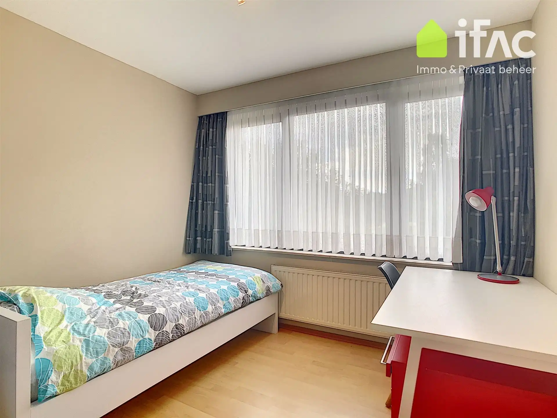 Prachtige duplex met 3 slaapkamers, garage en tuin foto 17