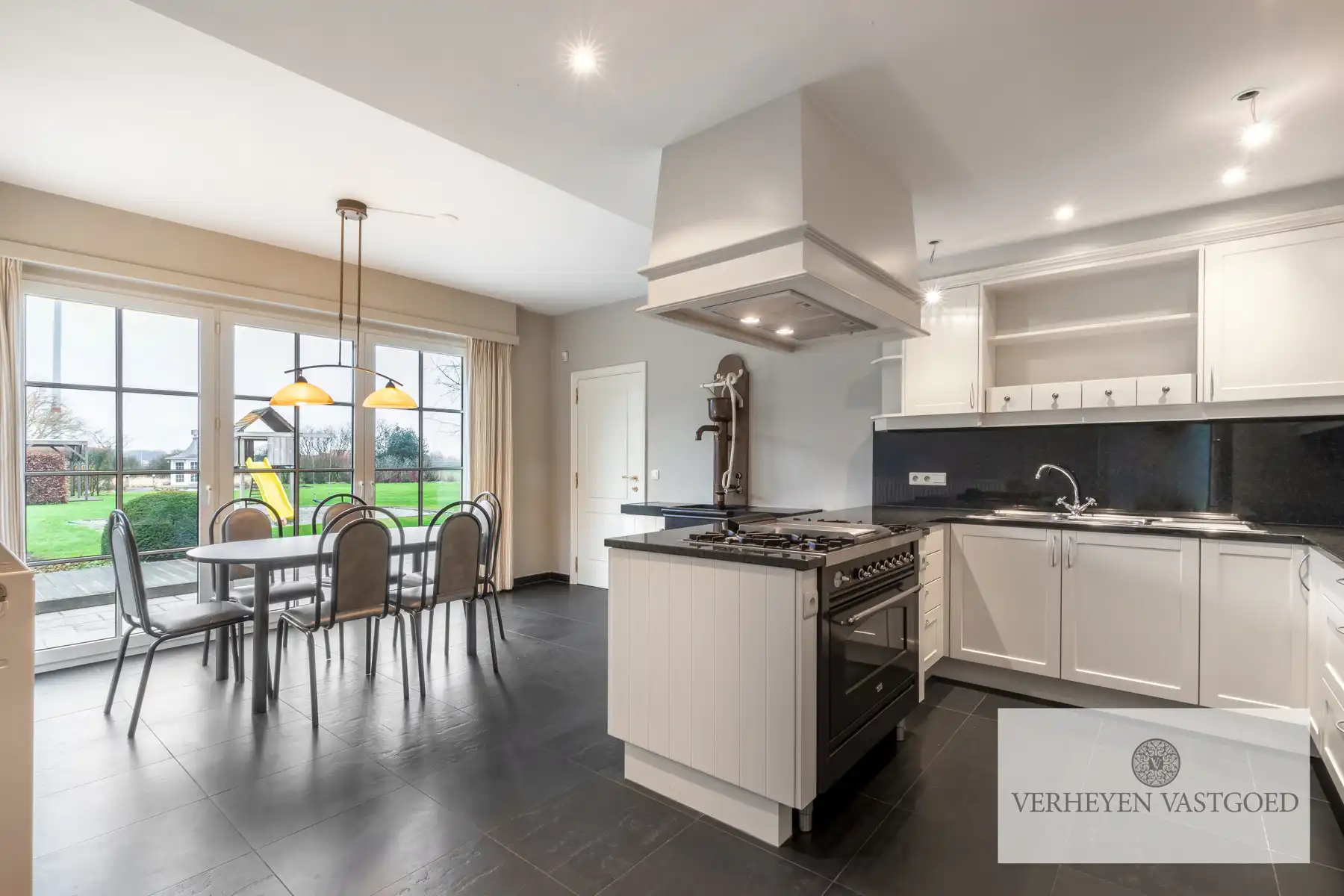 Rustig gelegen villa vlakbij E19 Antwerpen-Breda foto 6