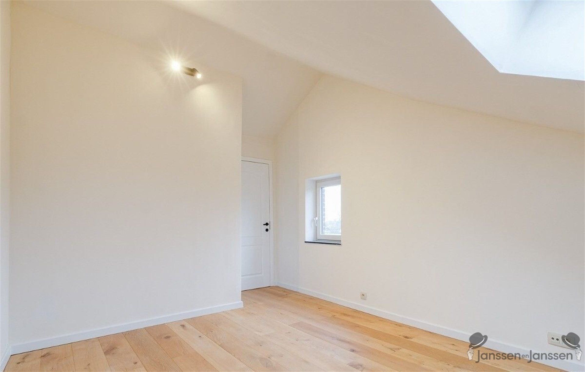 gebouw voor gemengd gebruik foto 16