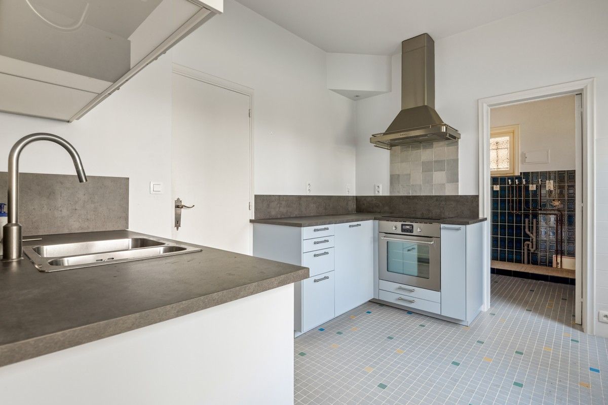 Charmant te renoveren woning op 2192m² aan de voet van het Zoerselbos. foto 10