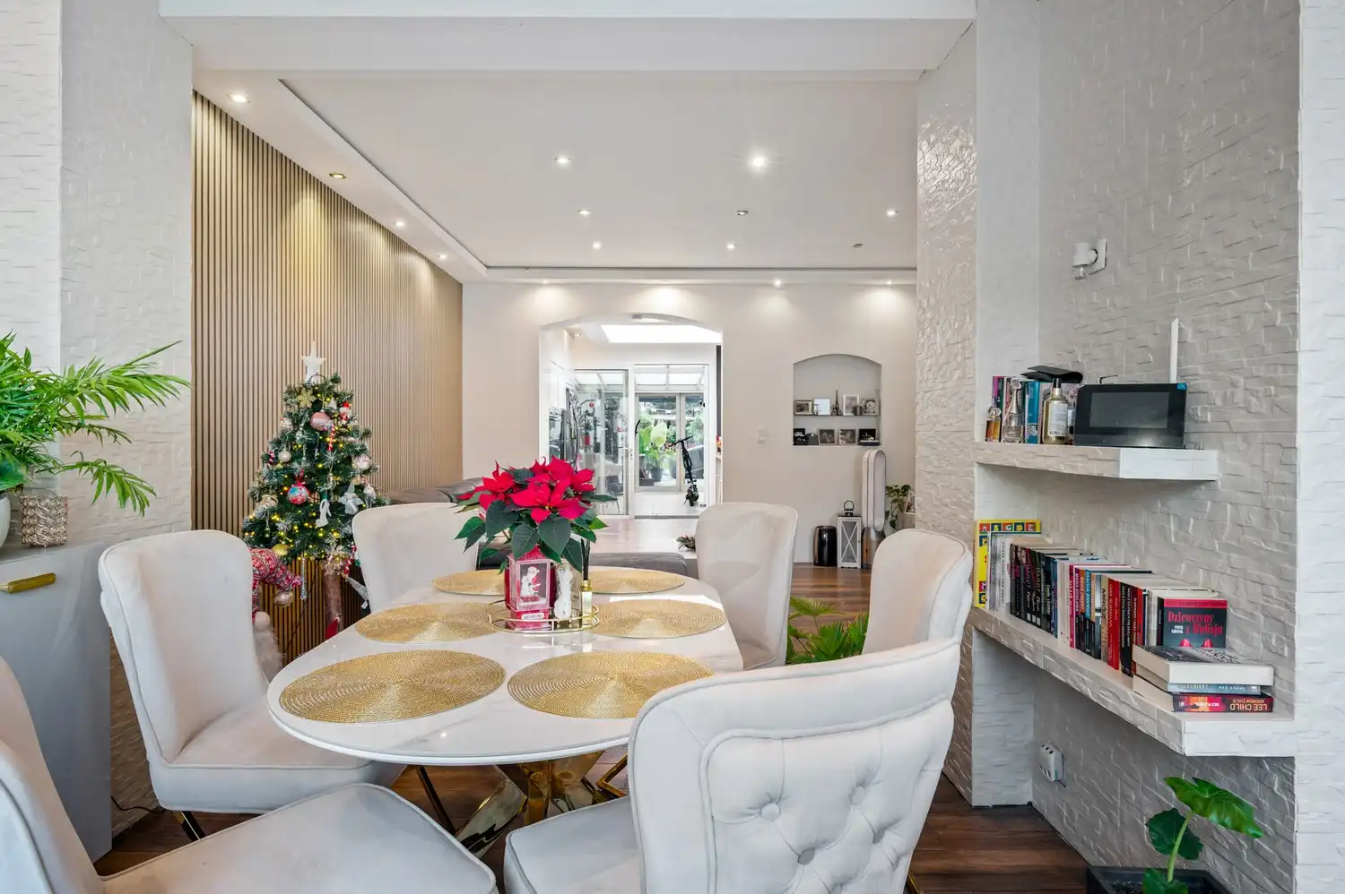 Huis met 3 à 4 slaapkamers en tuin te koop in Merksem foto 4