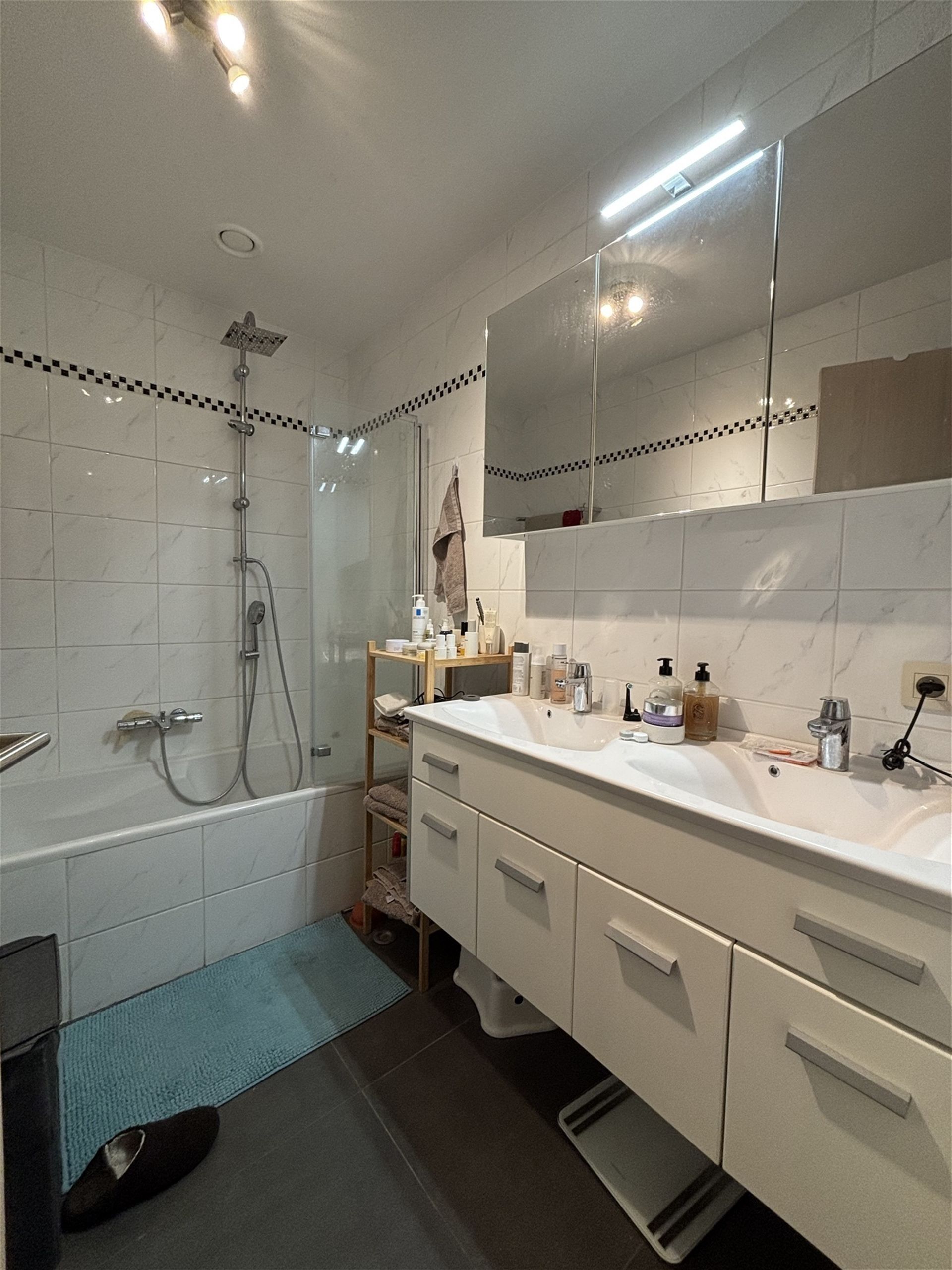 Modern appartement met 2 slaapkamers nabij centrum Wemmel foto 5