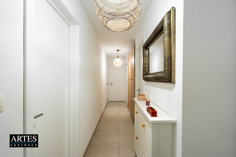 Recent appartement met 3 slaapkamers en ruim terras foto 4