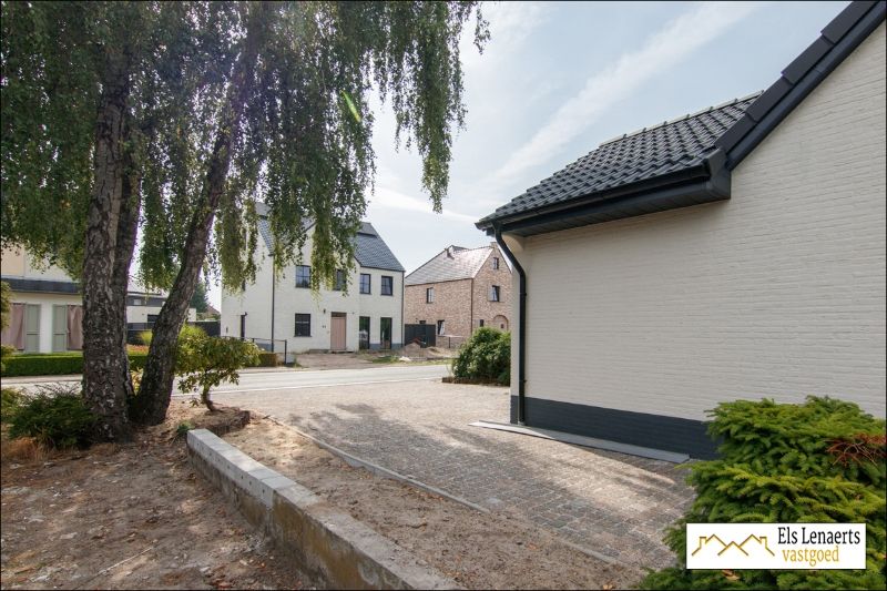 Prachtig gerenoveerde woning op topligging! foto 42