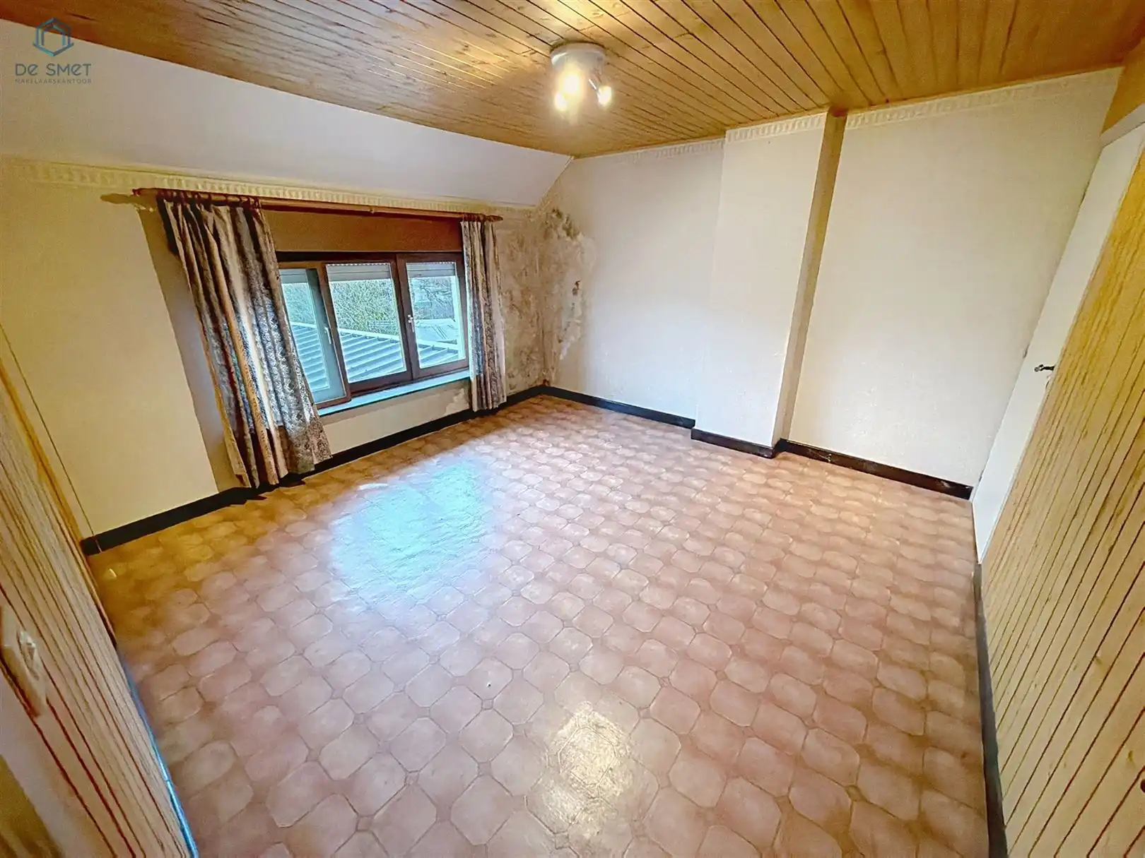 TE RENOVEREN WONING MET 3 SLAAPKAMERS, GARAGE EN TERRAS IN VIANE foto 21