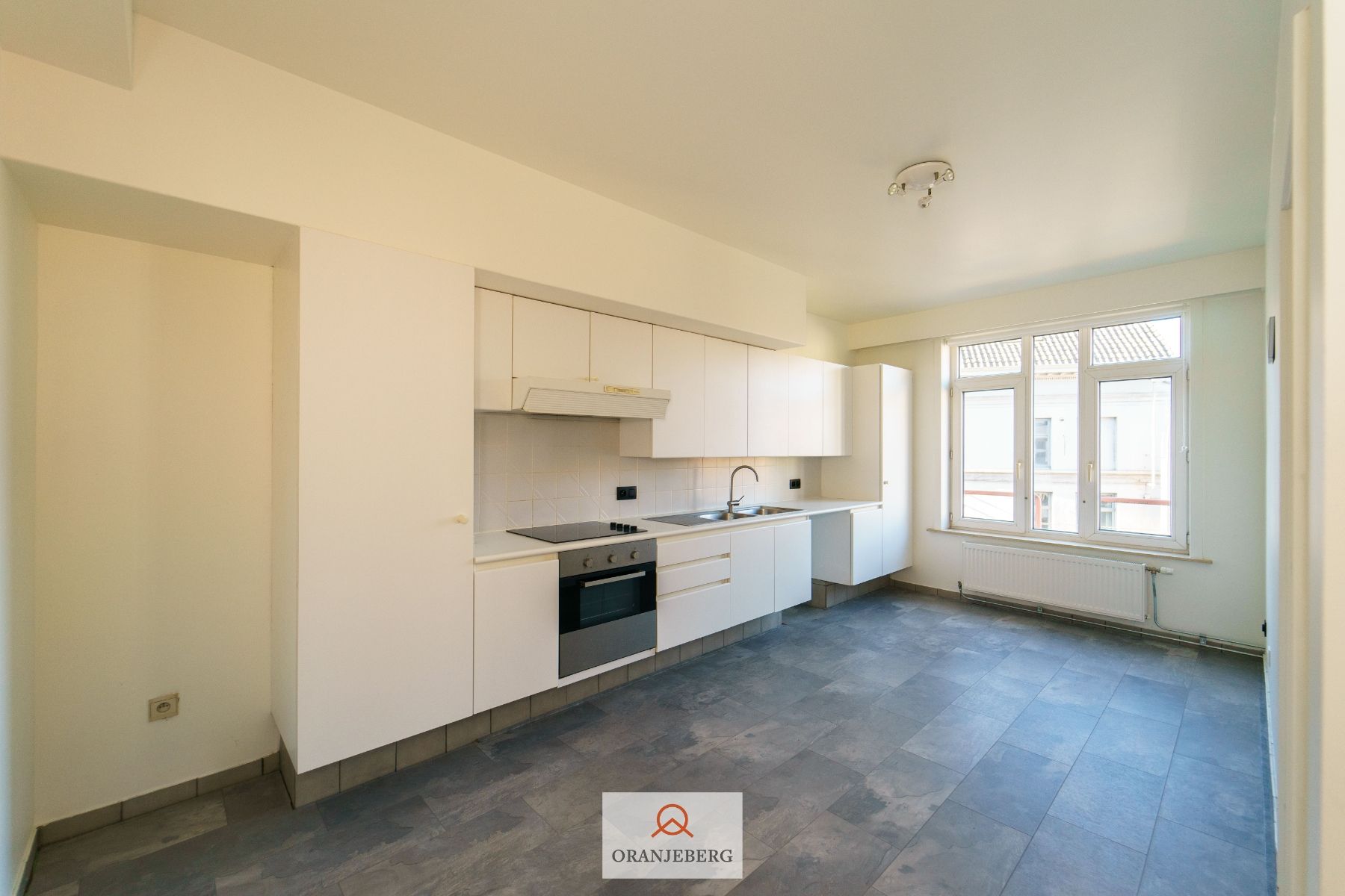 Ruime 2slpk-appartement vlakbij Begijnhof en Gravensteen foto 3