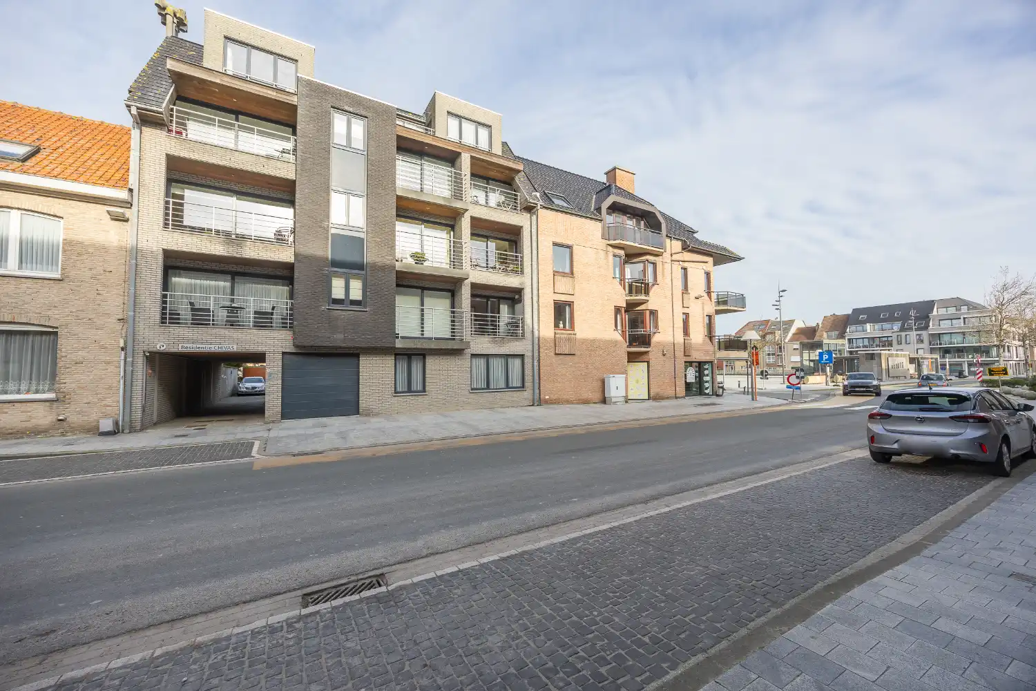 Parkeerplaats op zeer centrale ligging foto 2