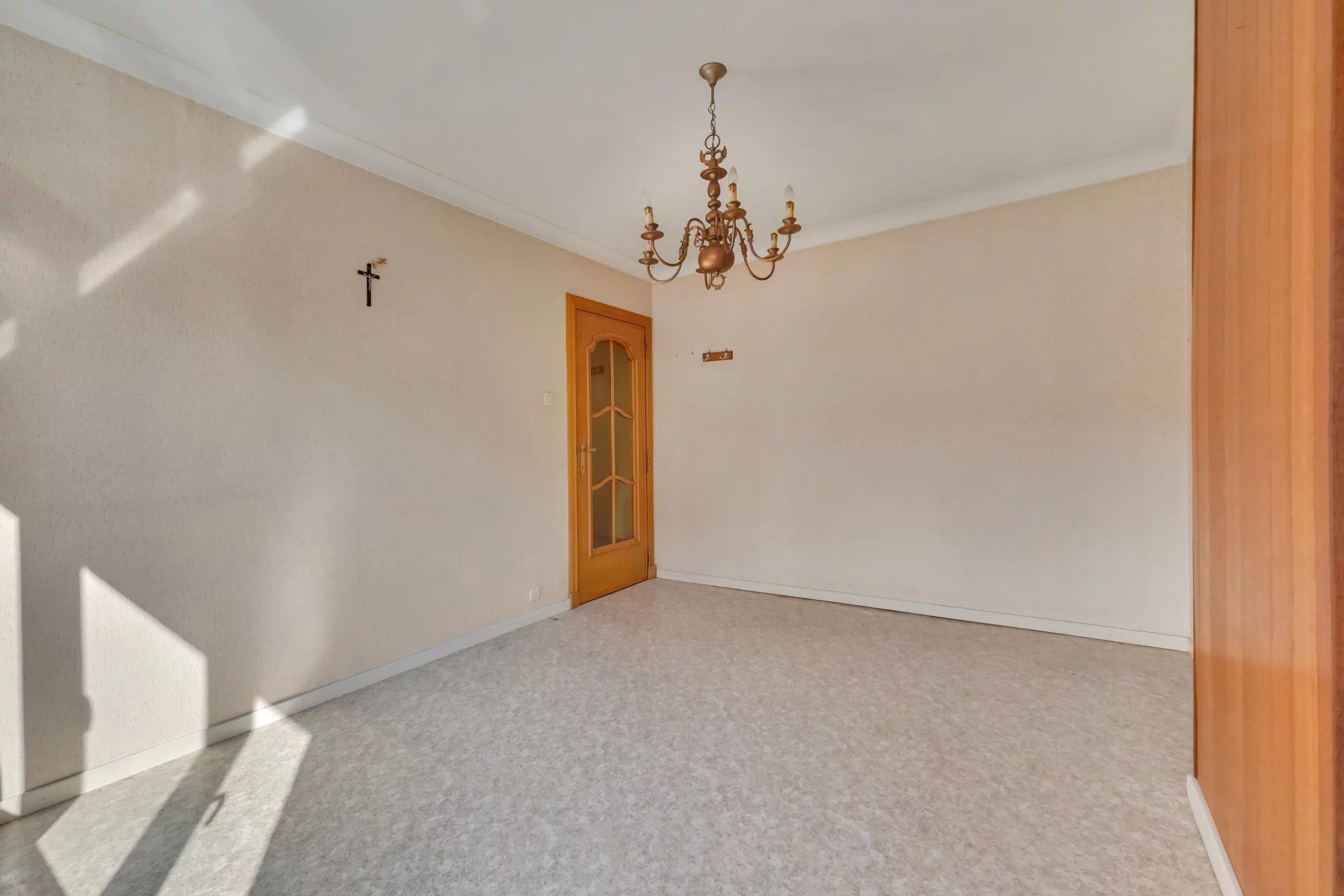 Verzorgde rijwoning nabij het centrum foto 12