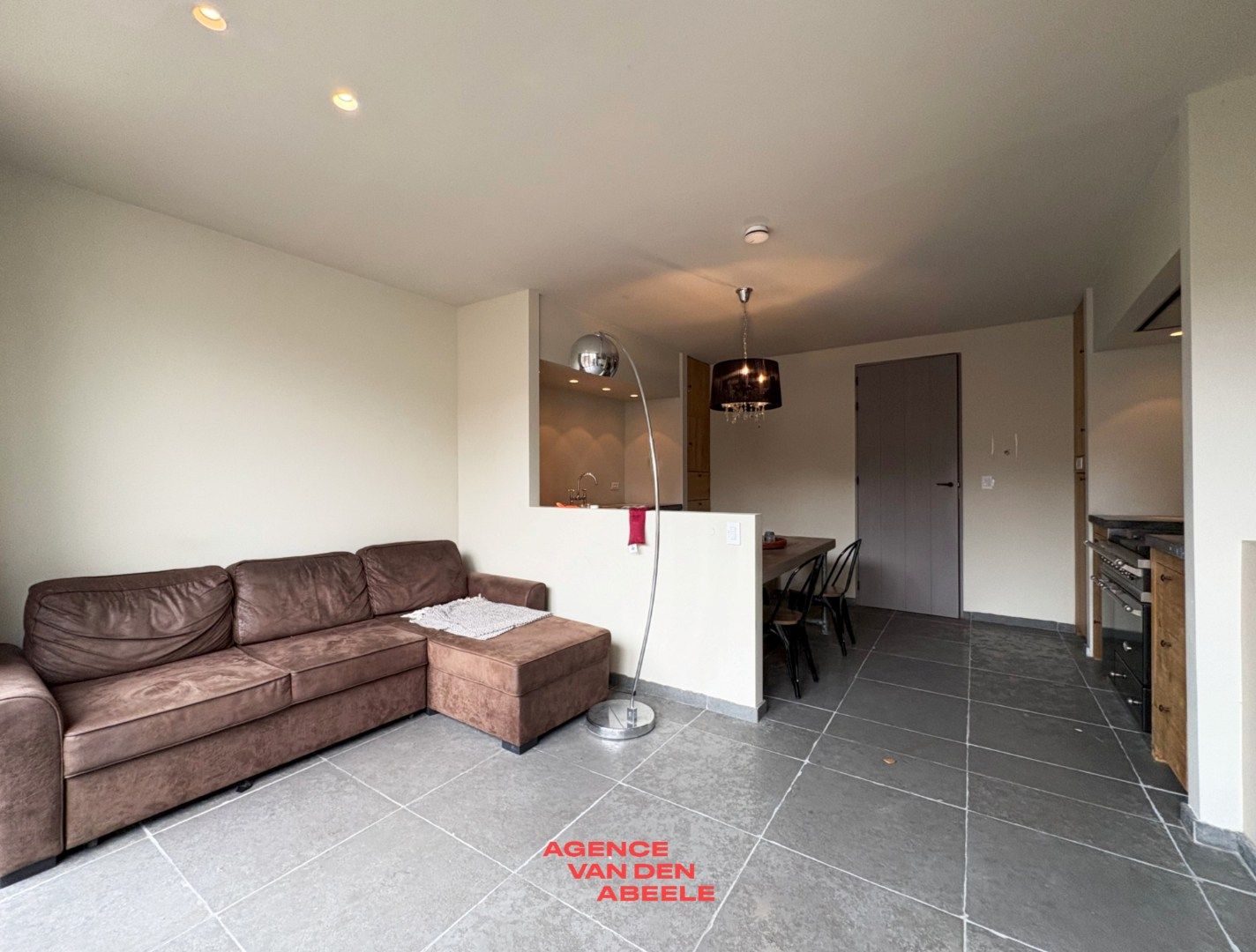 High class woning met stadskoer foto 2