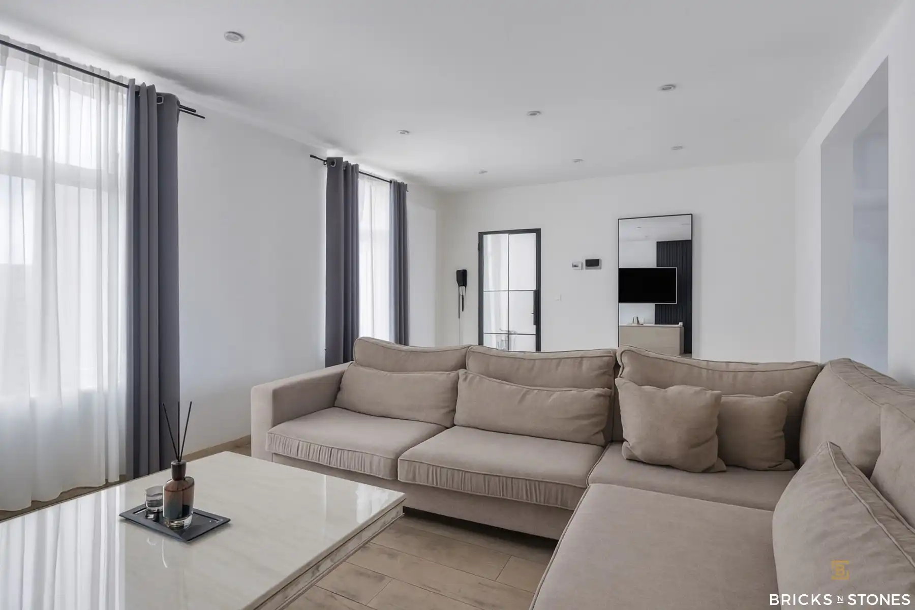 Ruime duplex in het centrum van Burcht! foto 2