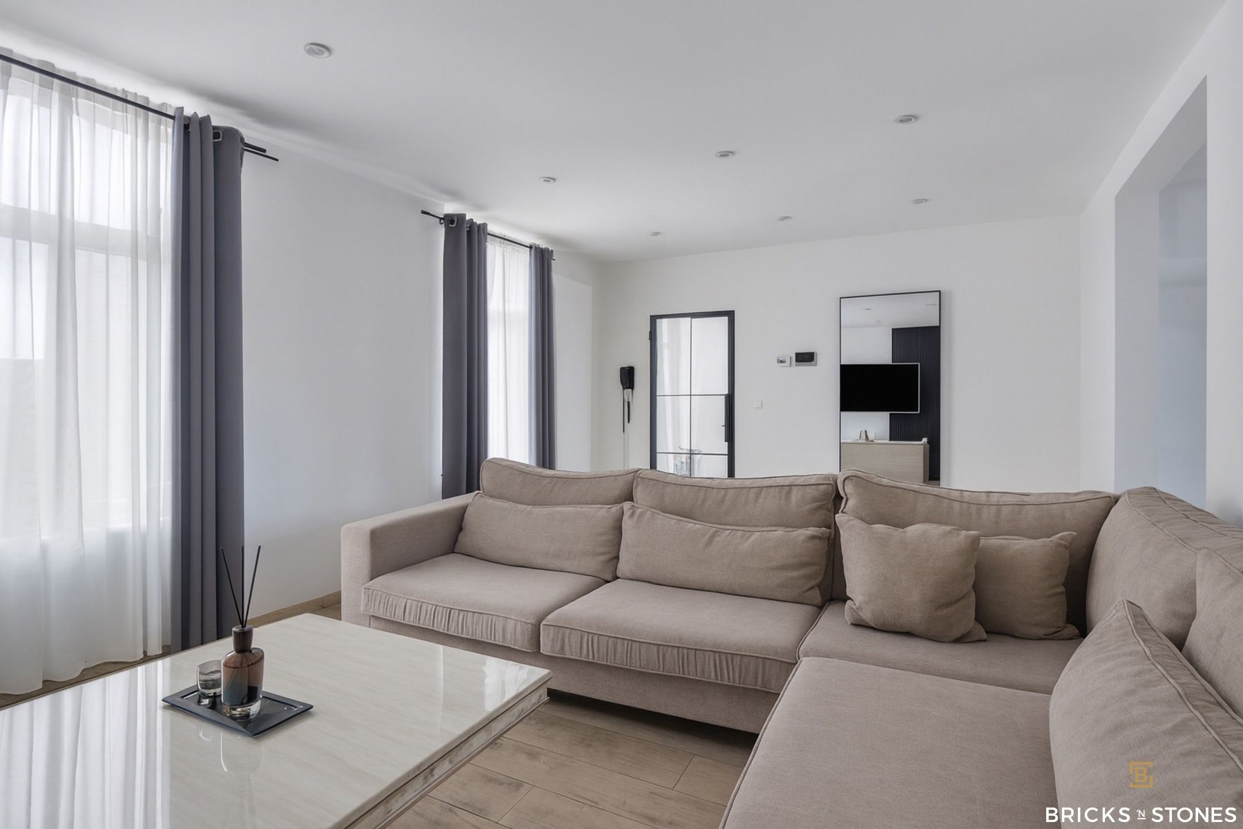 Ruime duplex in het centrum van Burcht! foto 2