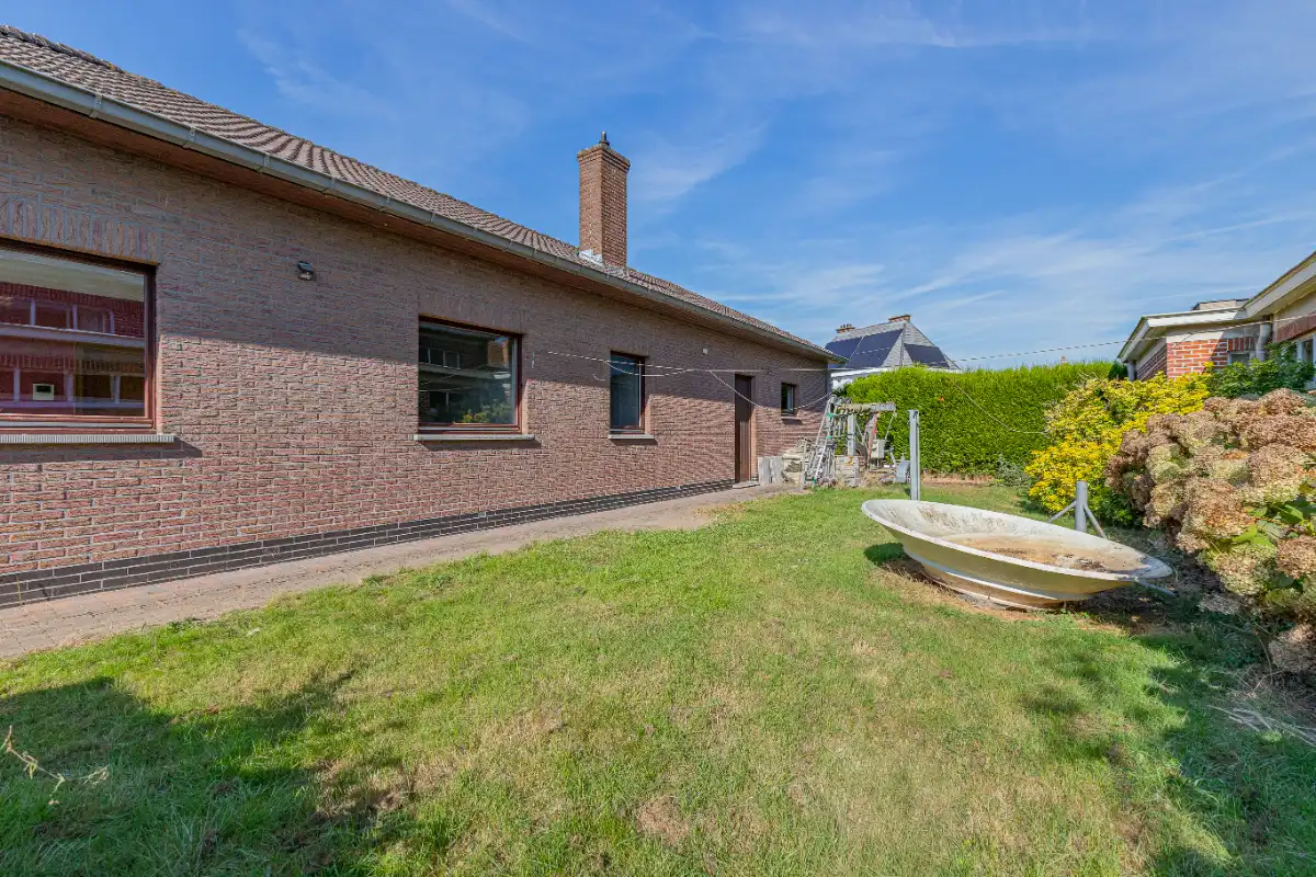 Zeer goed gelegen bungalow op wandelafstand van het centrum, station en de scholen van Dendermonde foto 15