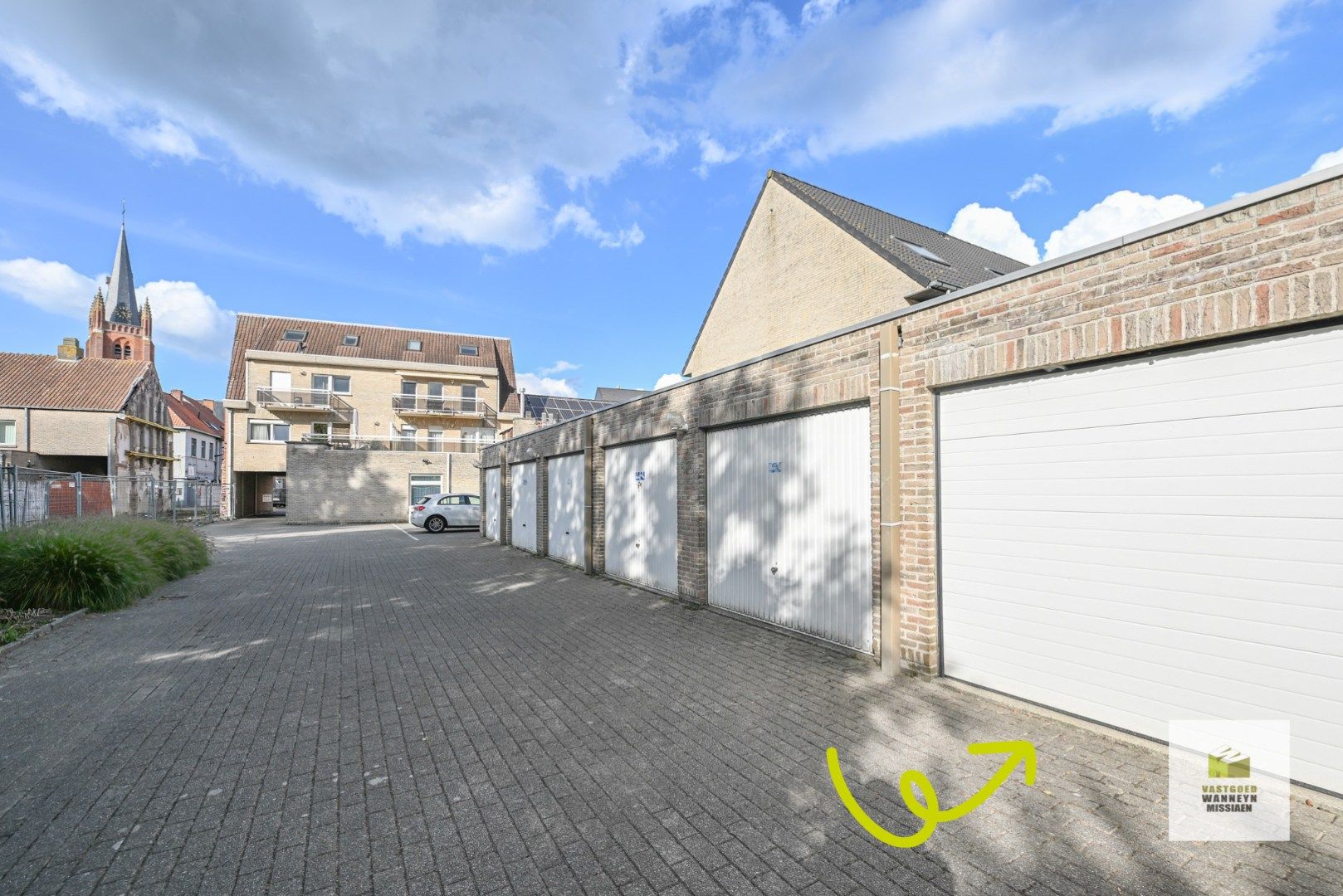 Instapklaar 2 slaapkamer appartement mét garagebox in centrum Wingene foto 21
