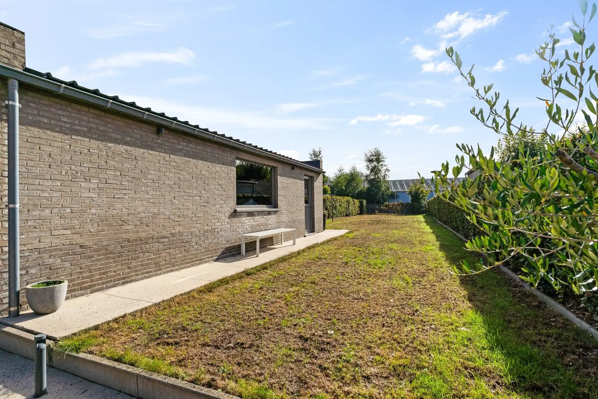 Prachtige moderne halfopen bebouwing, op perceel van 668m², op zeer centrale locatie te Moerzeke (Hamme) foto 20