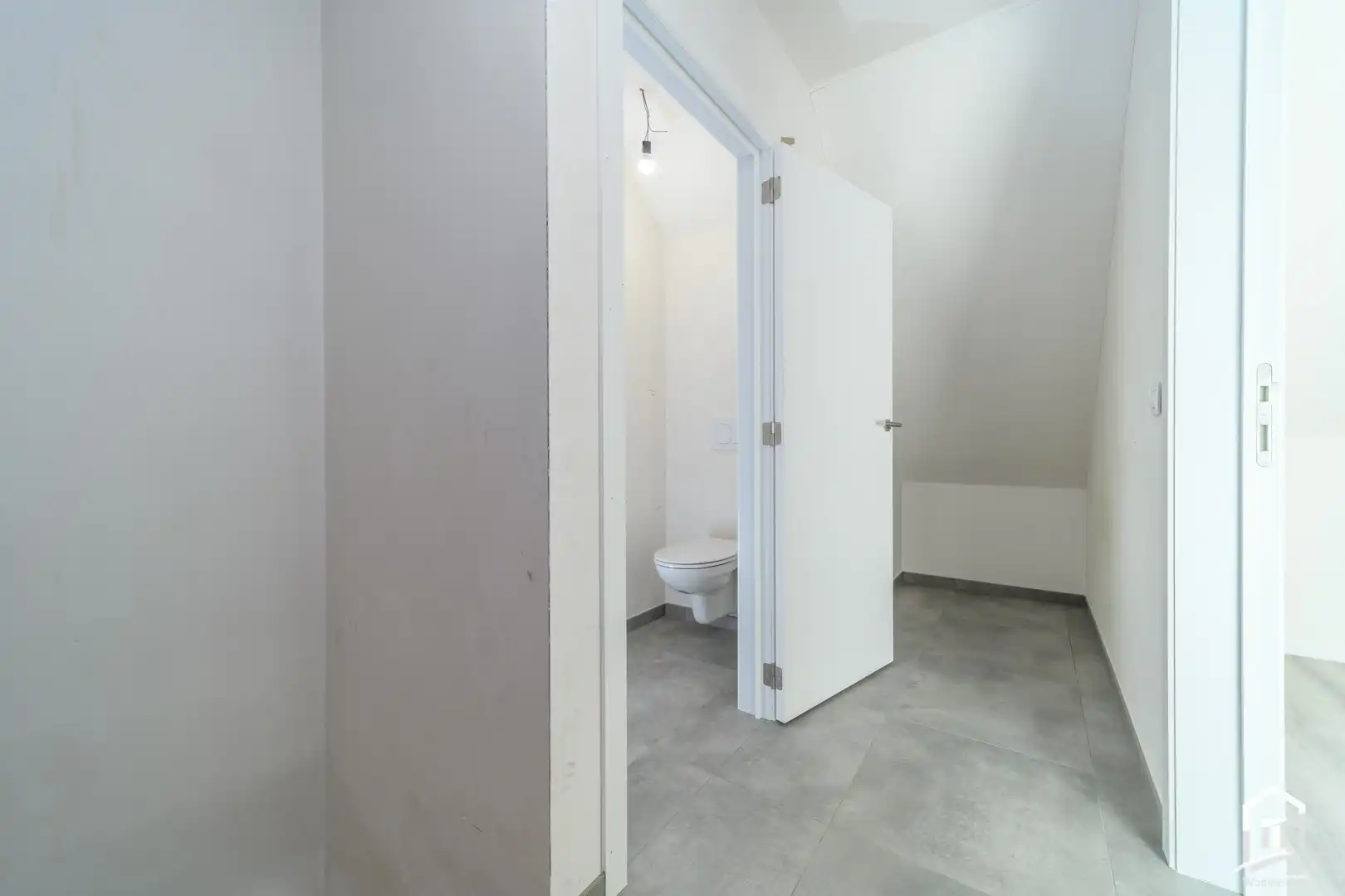 Uiterst ruim en lichtrijk duplex-appartement te Aalst foto 20