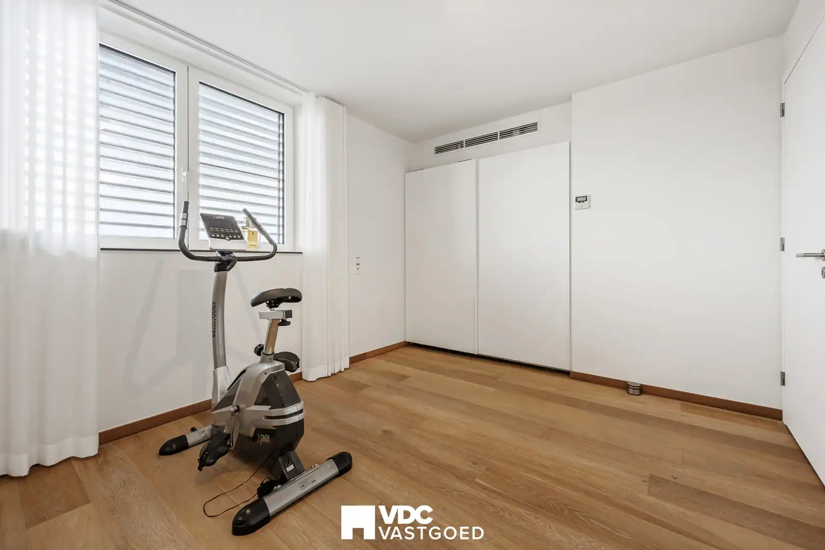 Exclusief duplex-penthouse met panoramisch zwembad – Zuidzicht Hasselt foto 39