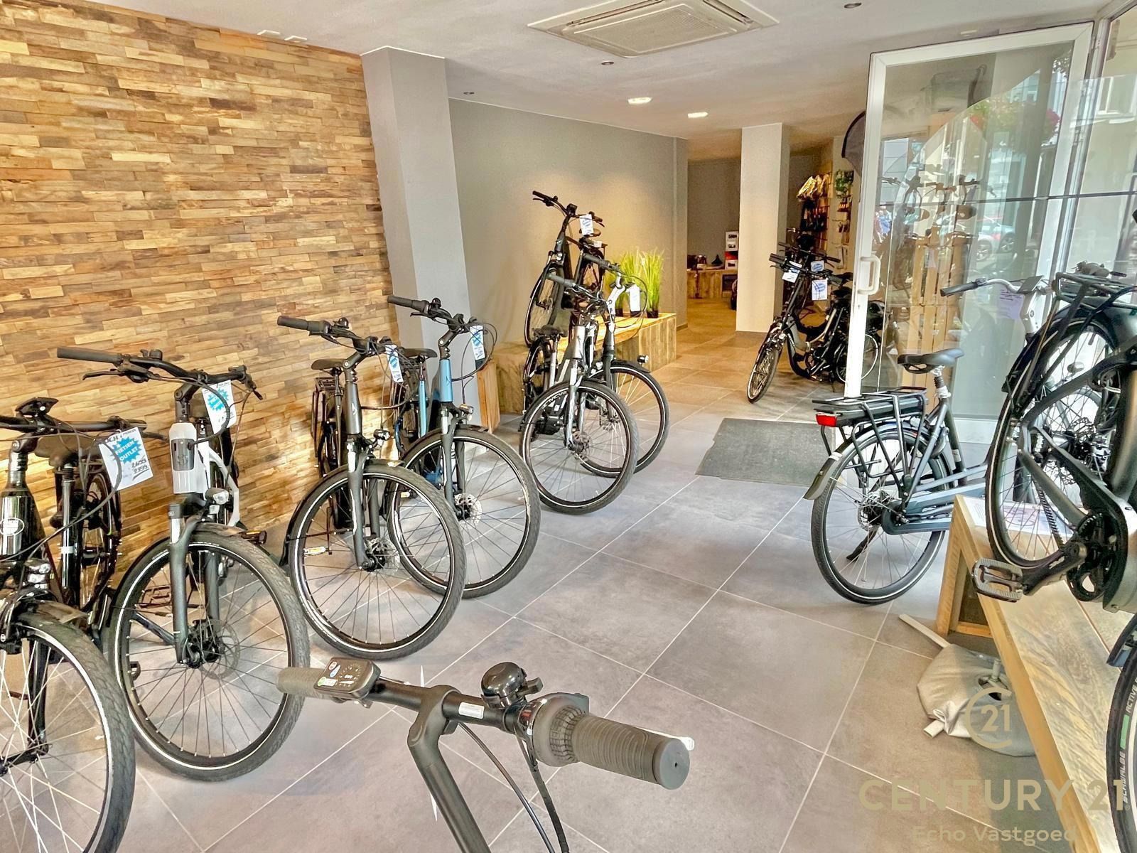 Handelsruimte te huur op toplocatie in hartje centrum! foto 4