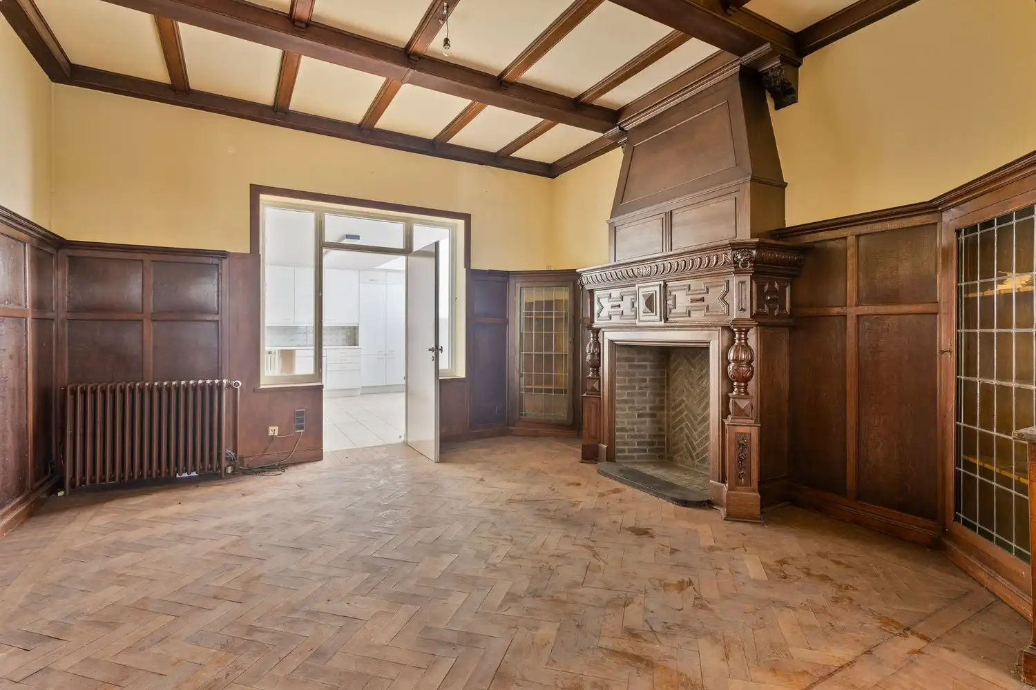 Charmante te renoveren burgerwoning te koop in Kortrijk foto 5