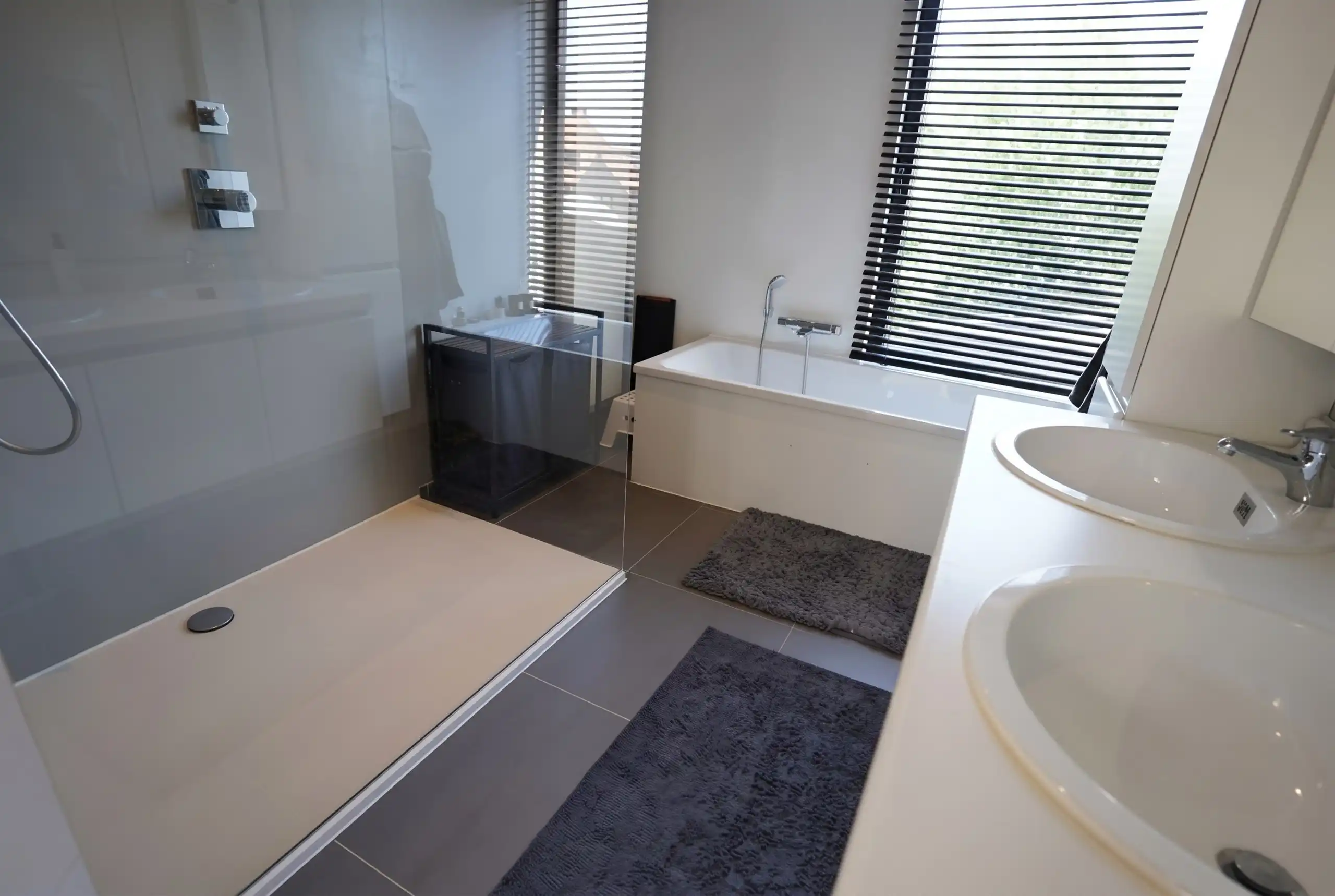 Slim vernieuwd mét 2 staanplaatsen én jullie toekomst! foto 21