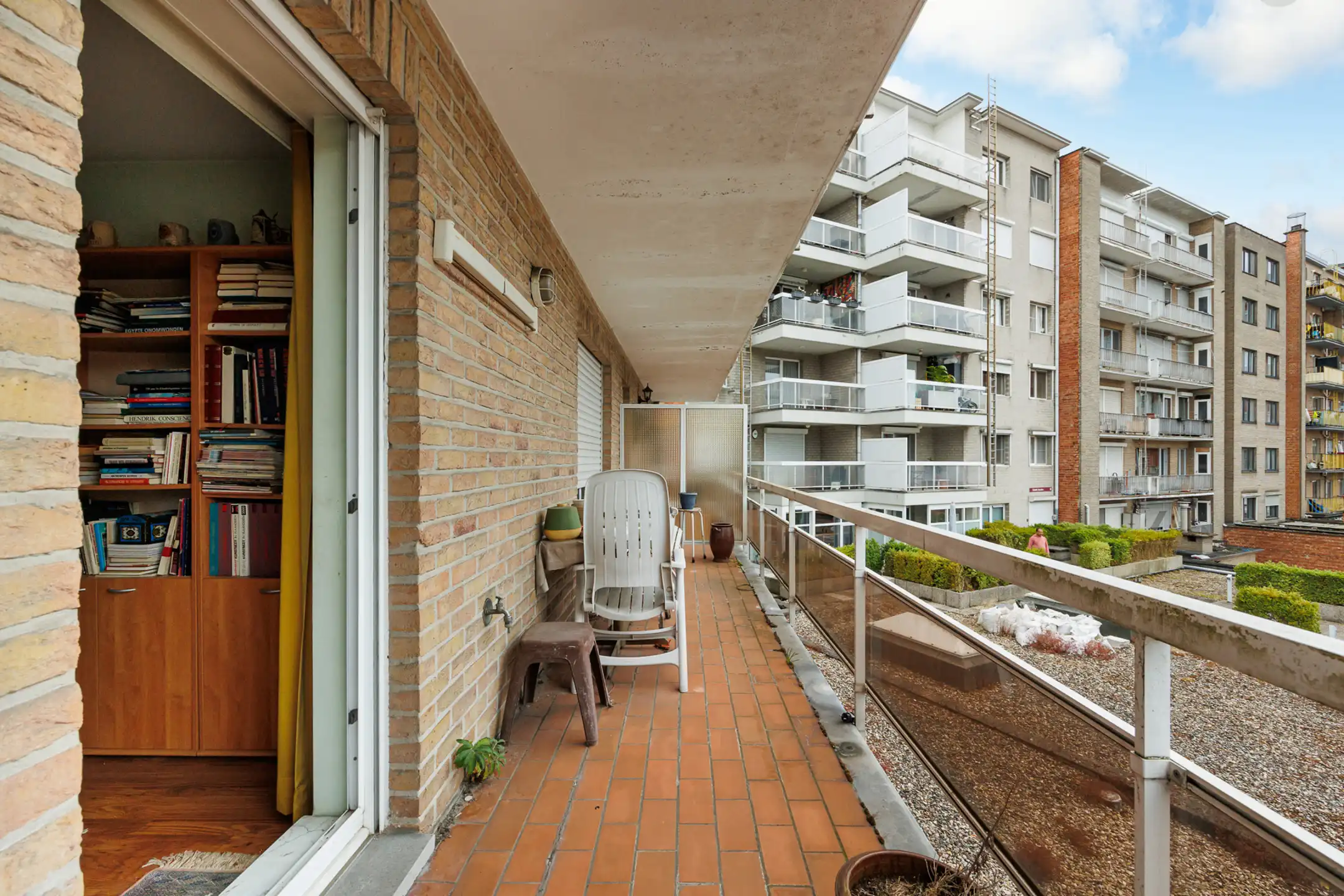 Appartement met 3 slaapkamers, groot terras en garage foto 19