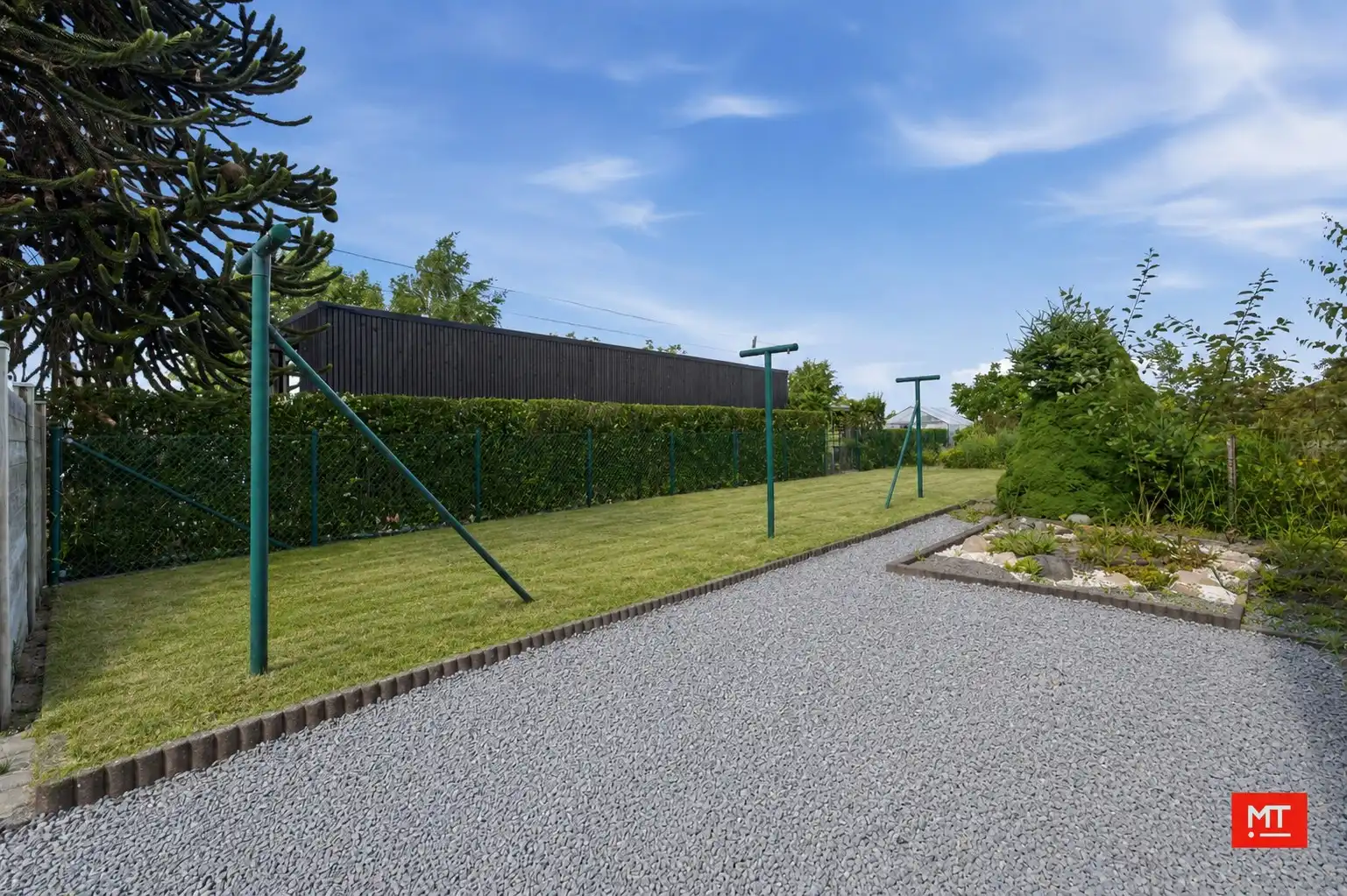 Te renoveren woning met 3 slaapkamers, garage en tuin te koop in Zonnebeke foto 18