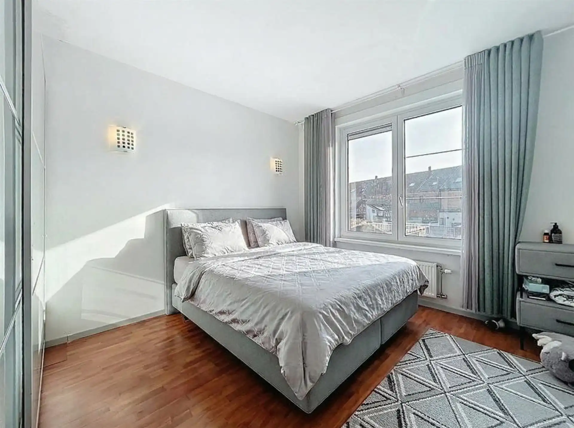 instapklare gezinswoning met 5 slaapkamers en afgesloten tuin op toplocatie foto 6