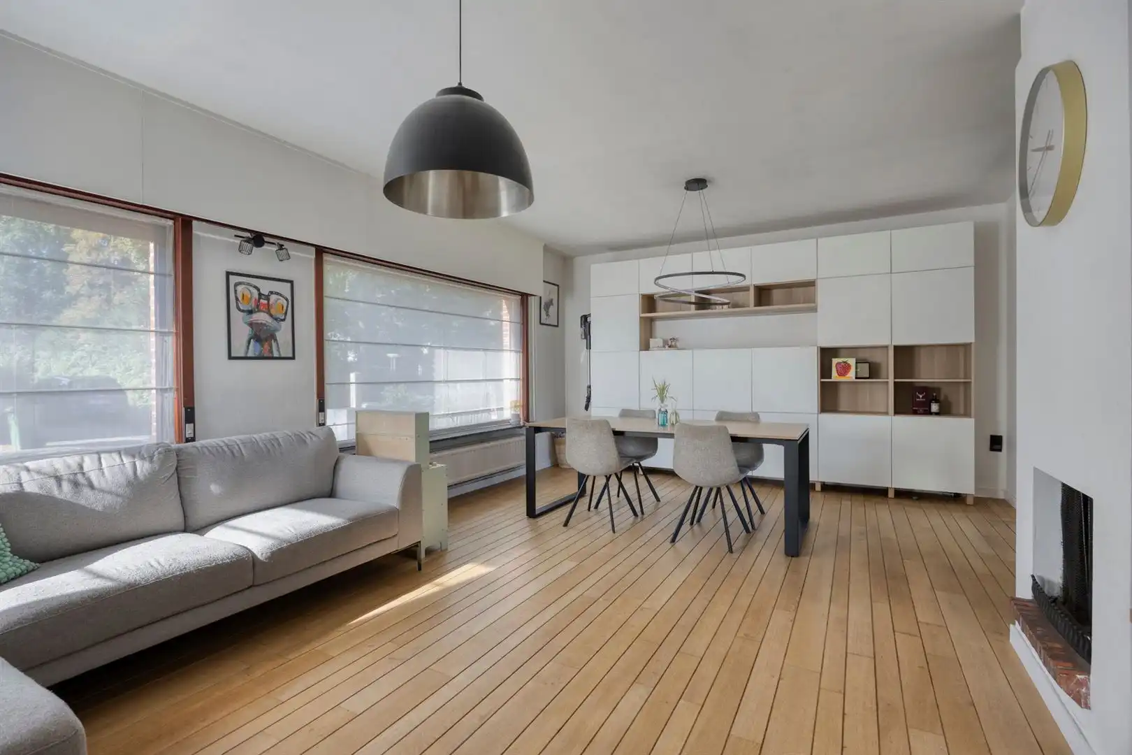 instapklare, hedendaags en stijlvol ingerichte woning met heerlijke tuin en garagebox foto 3