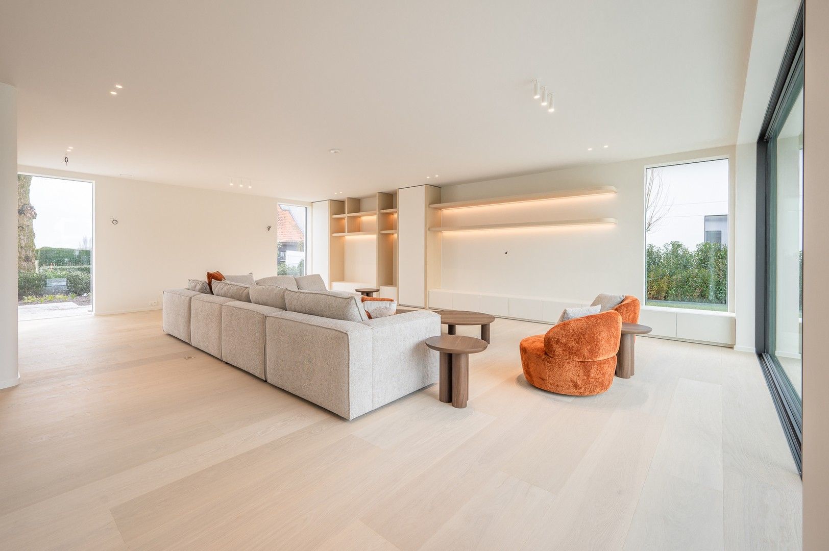 Luxueuze nieuwbouwvilla gelegen aan de rand van het Zoute, op slechts enkele minuten van de zee en het strand. foto 12