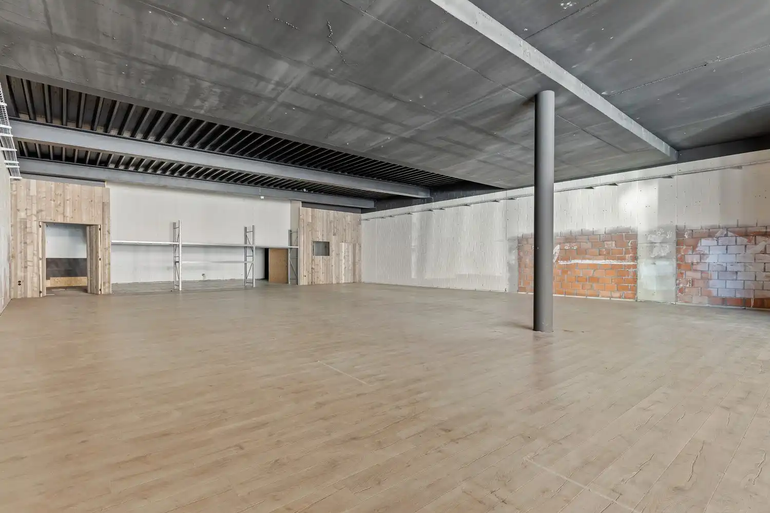 In te richten handelsgelijkvloers op toplocatie te Keerbergen foto 8