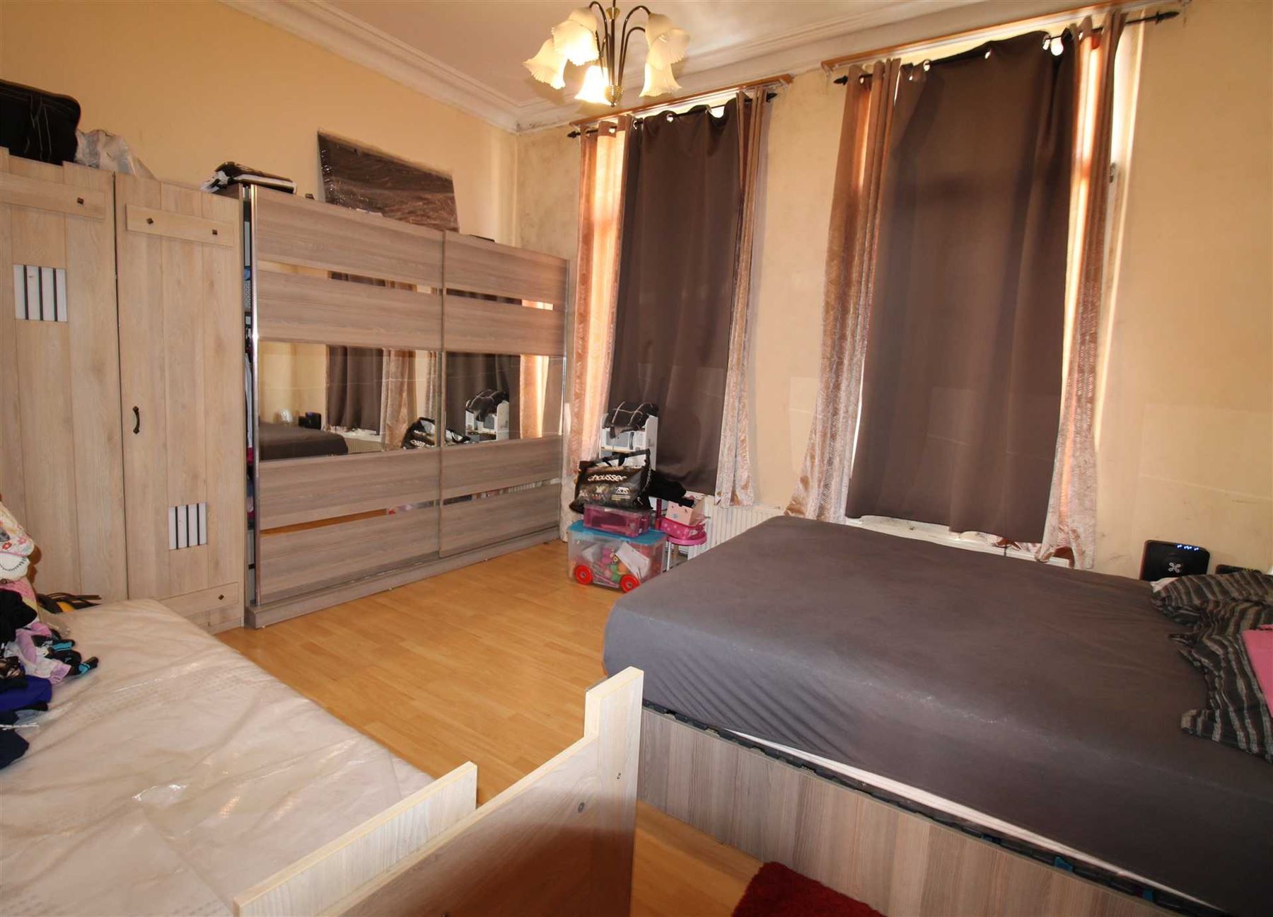 Herenwoning met 3 appartementen. foto 8