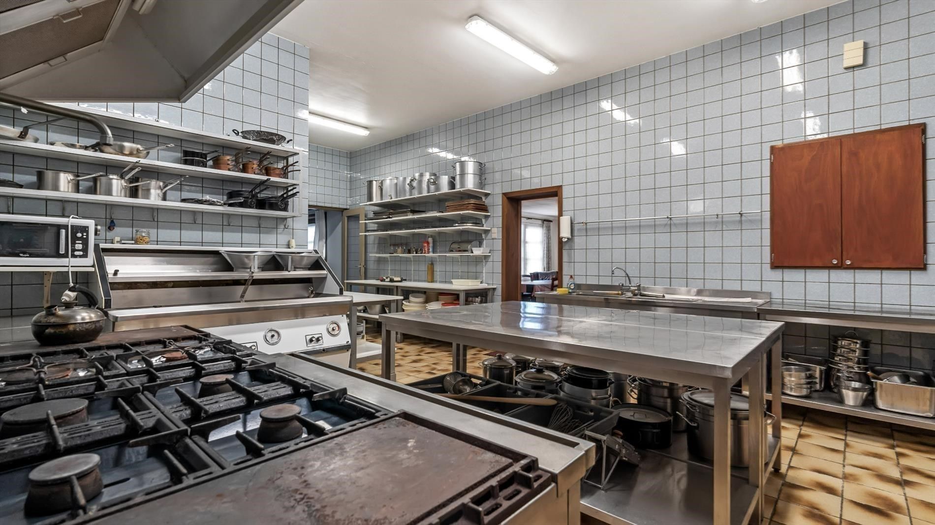 4000 m² grond met woning en feestzaal foto 12