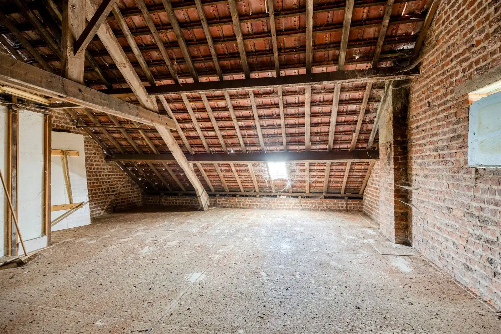 Woning met ruime loods te koop op 18 are 78ca foto 20
