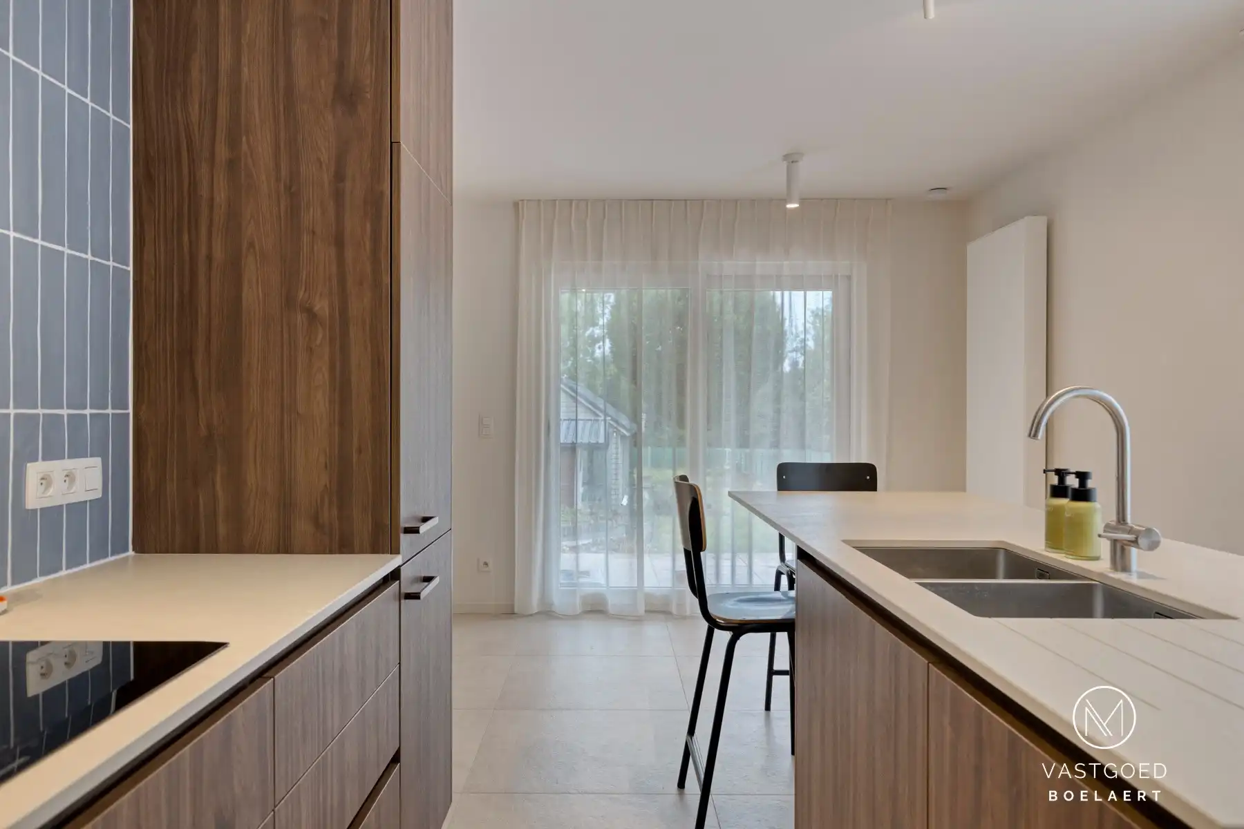 Volledig gerenoveerde woning met idyllische tuin en polyvalent bijgebouw in Aspelare foto 9