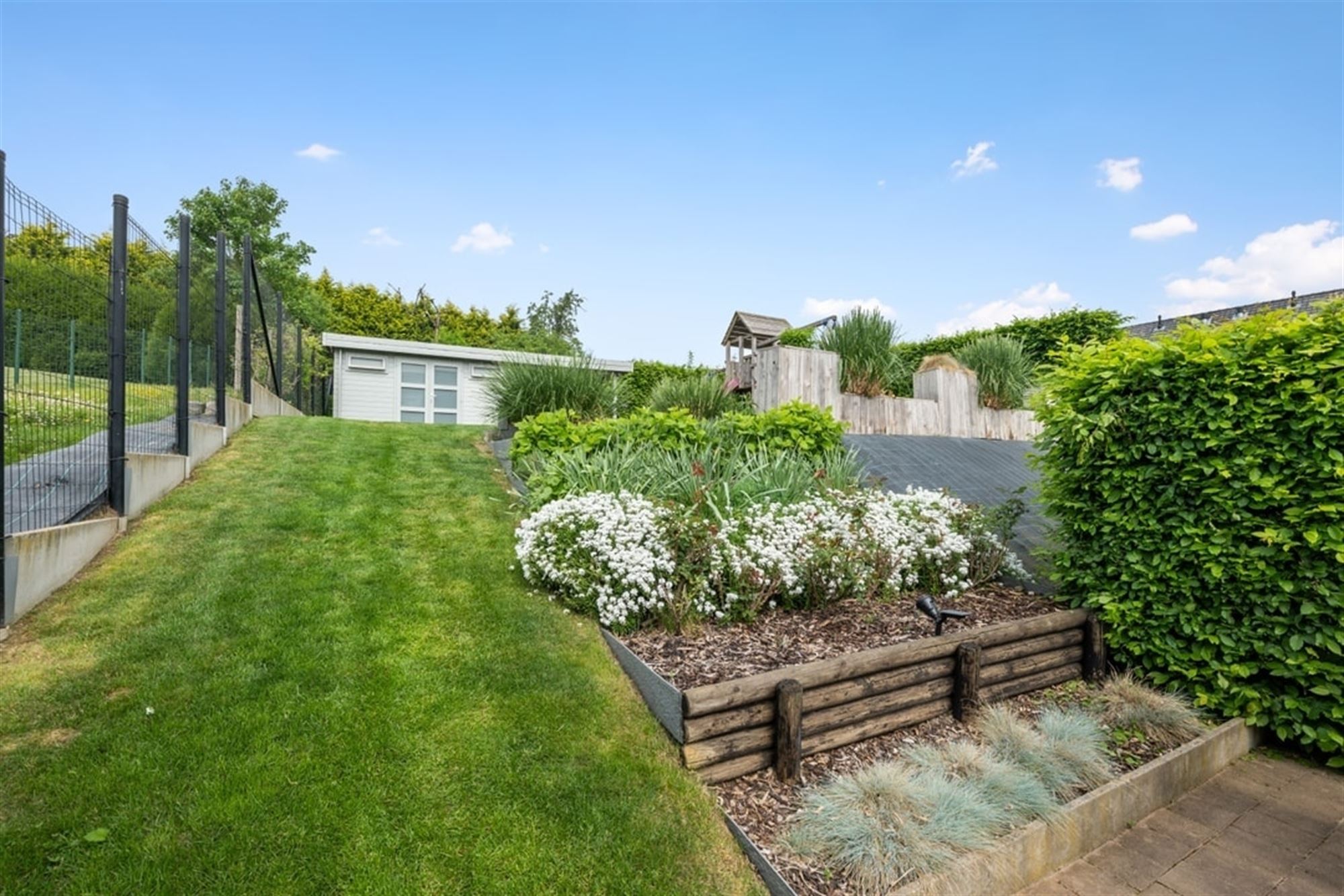 KNAPPE GEZINSWONING MET GEZELLIGE TUIN IN GROOT-GELMEN foto 34