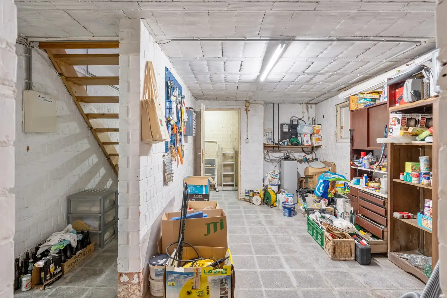 Residentieel gelegen villa met 4-5 ruime slaapkamers/bureau , 2 badkamers, 2 garages en een tuin op een perceel van 11a 71ca te Winksele gemeente Herent. foto 24