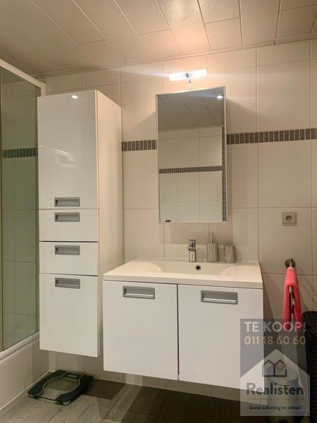 Gerenoveerd appartement met centrale ligging èn 2 slaapkamers foto 26