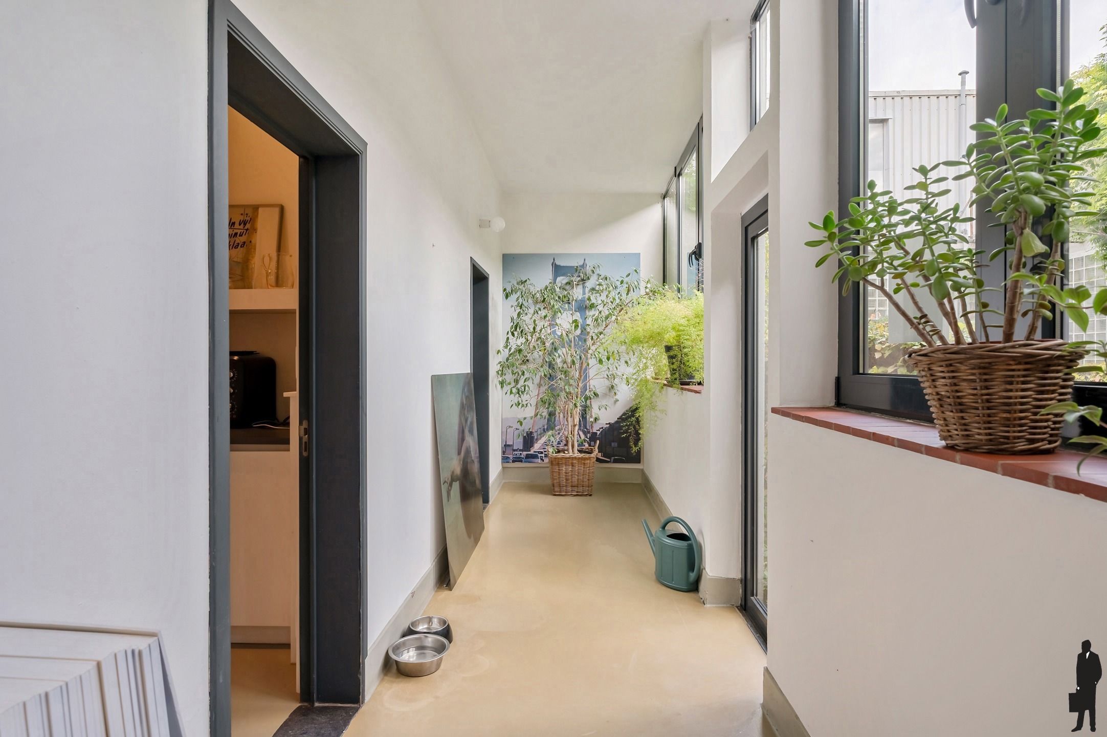 Uitzonderlijke kantoorruimte met fotostudio gelegen aan de Argentiniëlaan foto 2