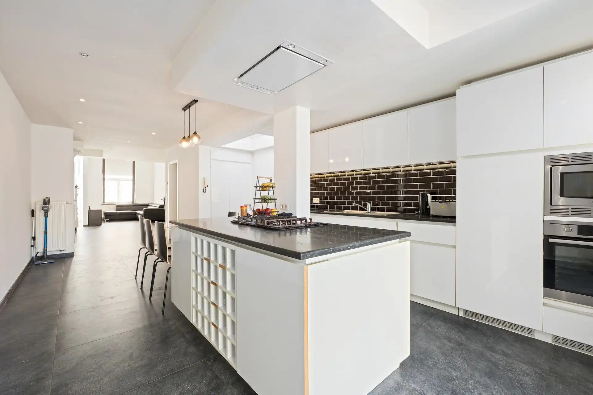 Instapklare energiezuinige eengezinswoning met 4 slaapkamers, 2 badkamers en West tuin. foto 6