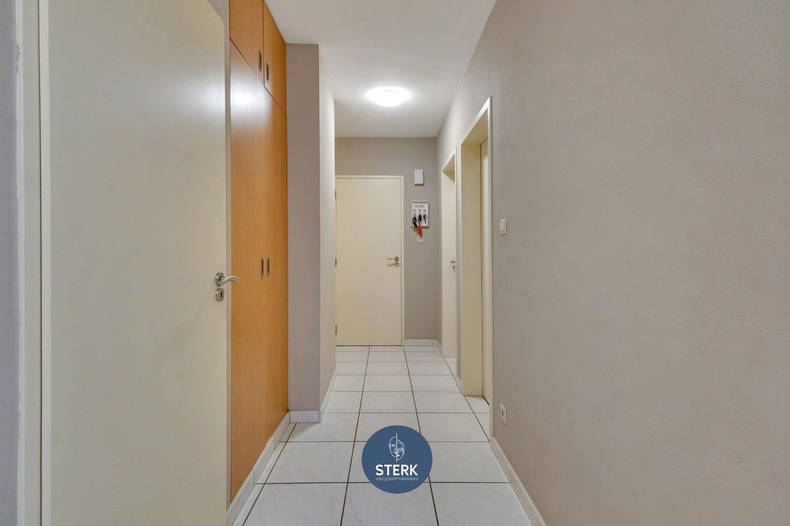 GELIJKVOERS APPARTEMENT VAN 89 M² MET TUIN VLAKBIJ MAASTRICHT ! foto 5