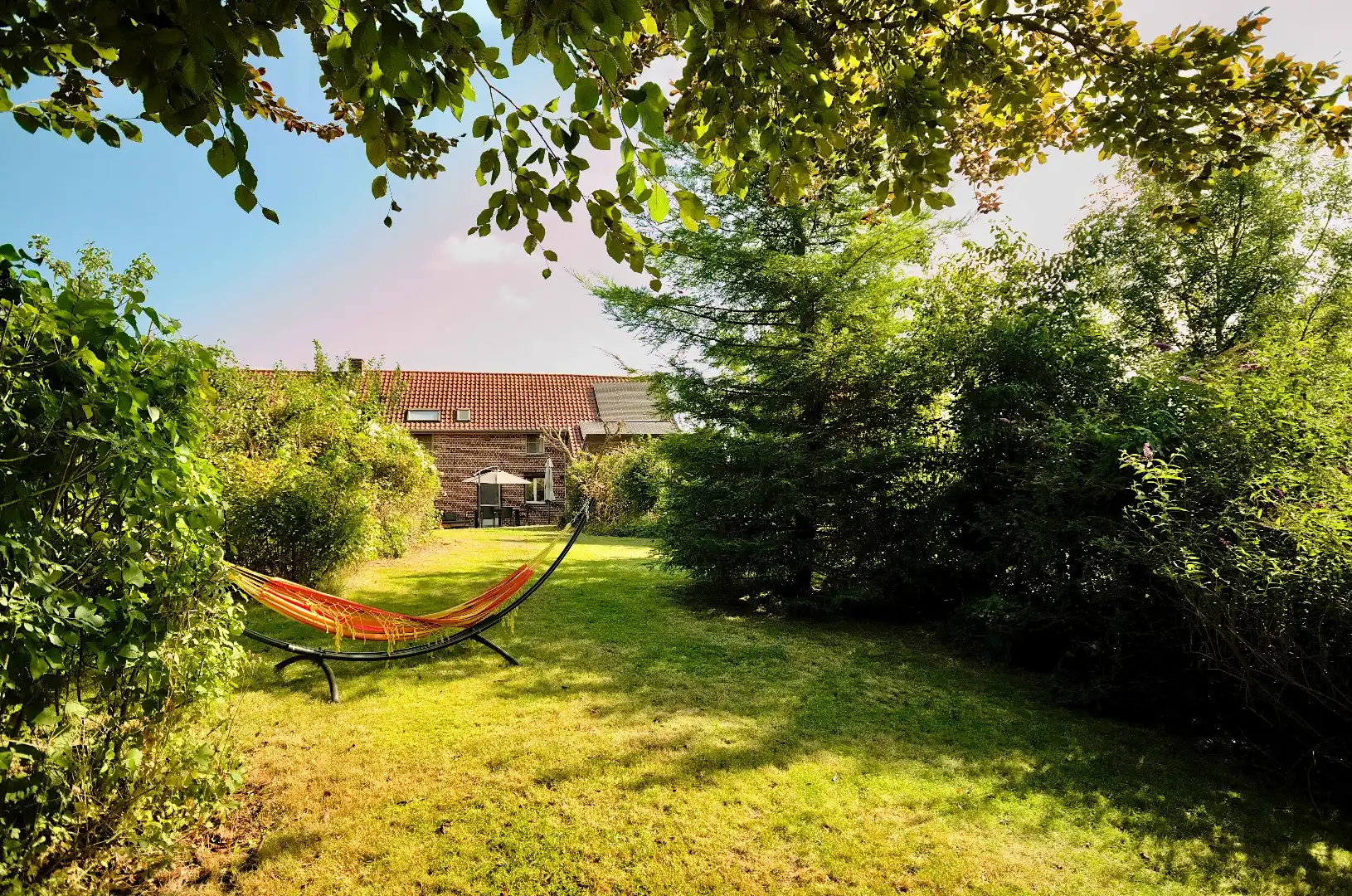 RUSTIG GELEGEN CHARMEHOEVE MET 3 SLAAPKAMERS, GARAGE EN TUIN foto 18