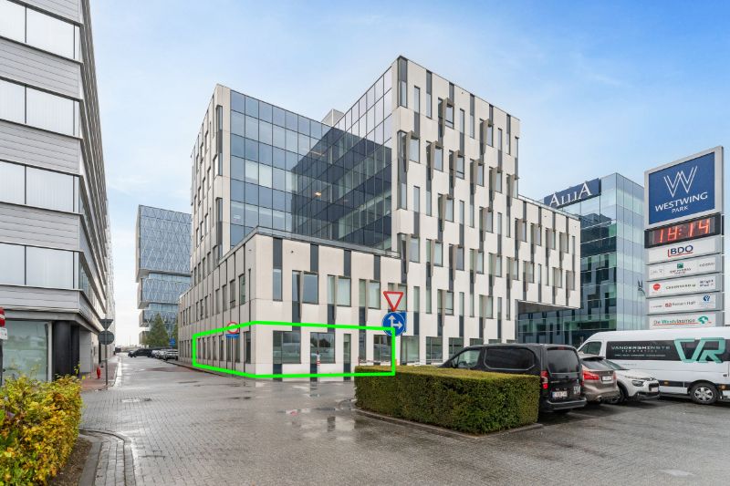 Instapklare kantoorruimte te koop op Westwing Park foto {{pictureIndex}}