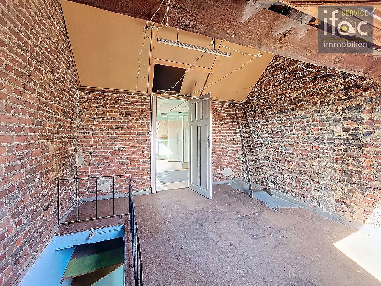 Rijhuis te koop foto 18
