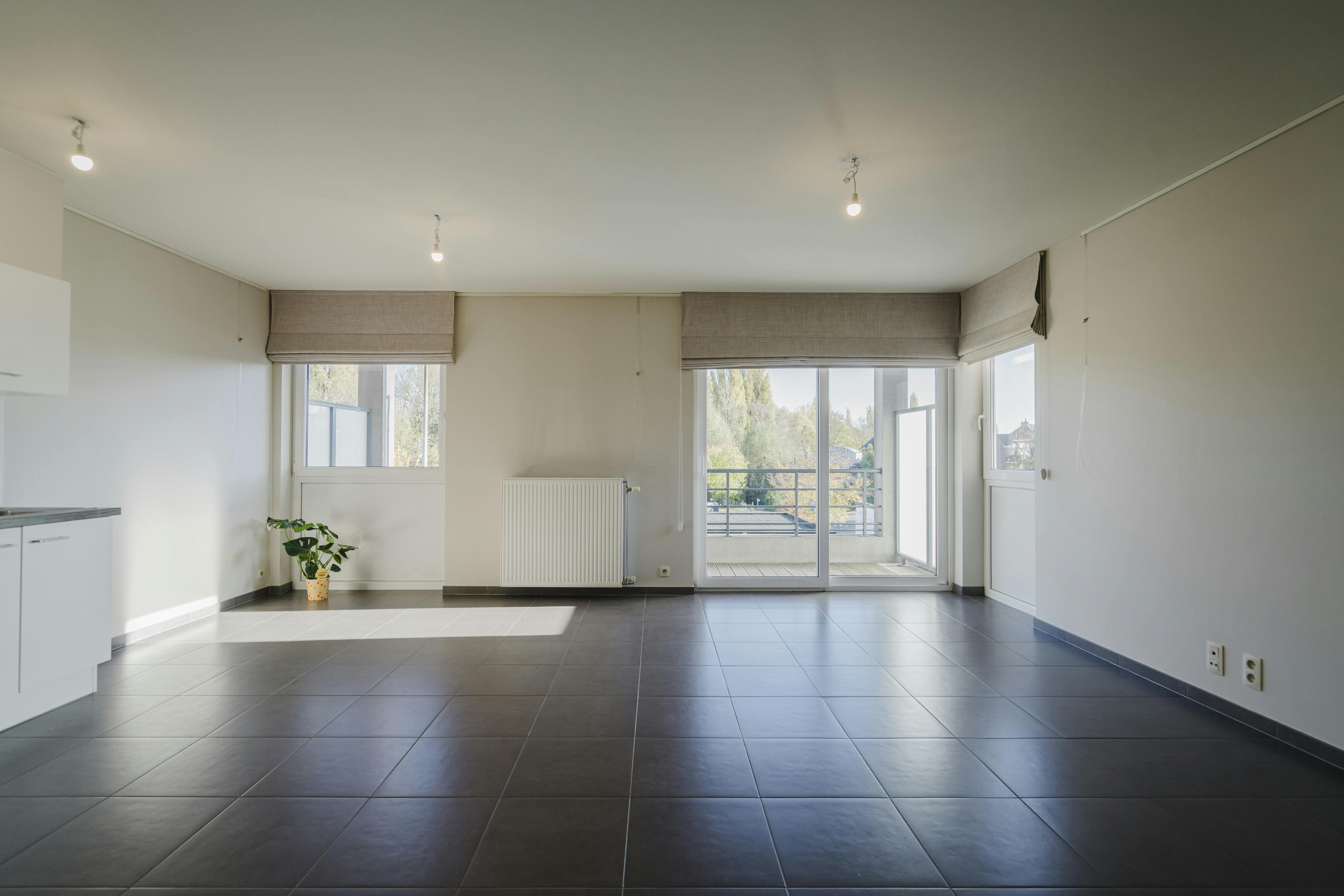  Energiezuinig appartement te koop in hartje Bissegem! foto 3