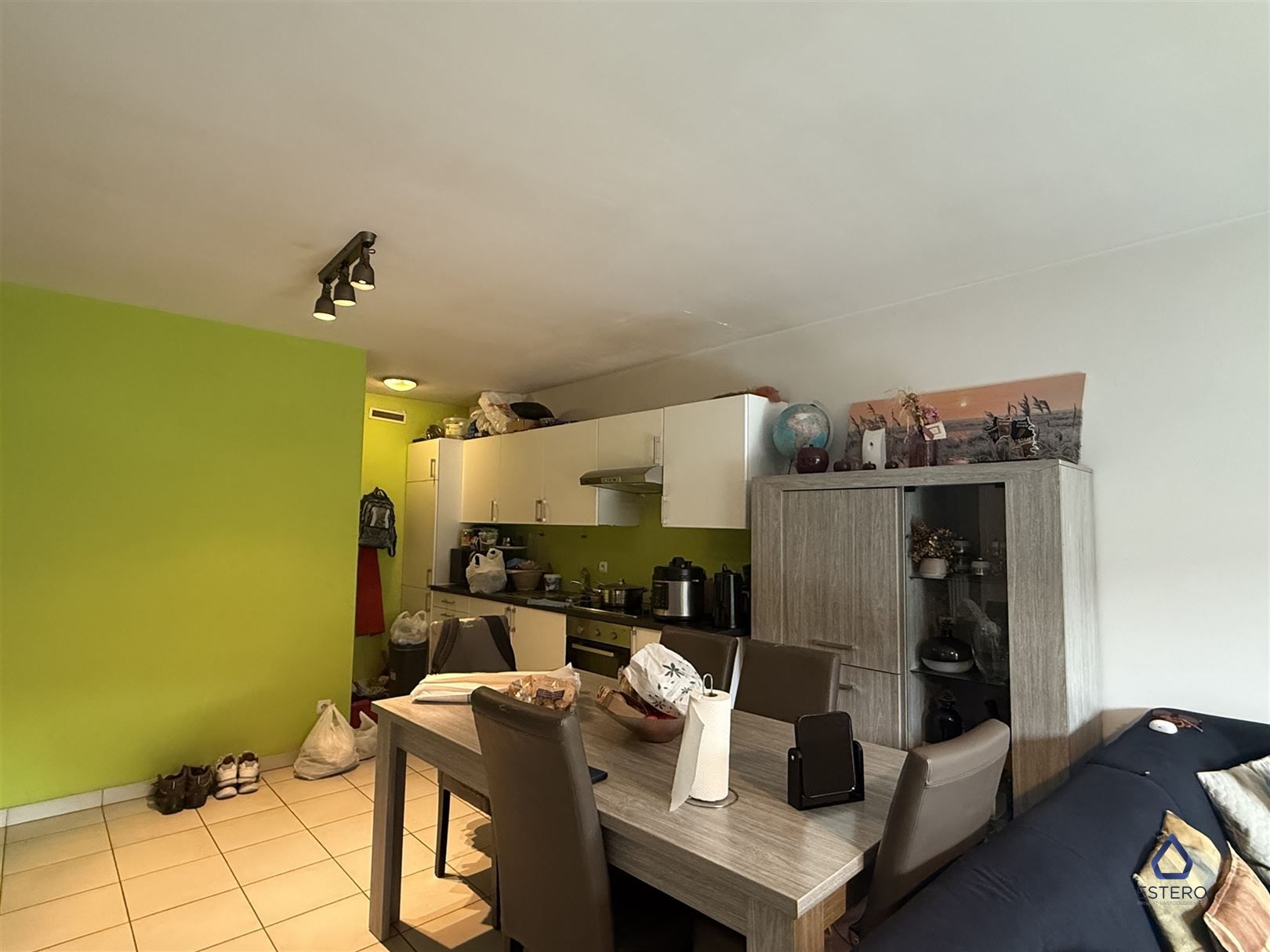 Gelijkvloersappartement met drie slaapkamers en terras.  foto 3