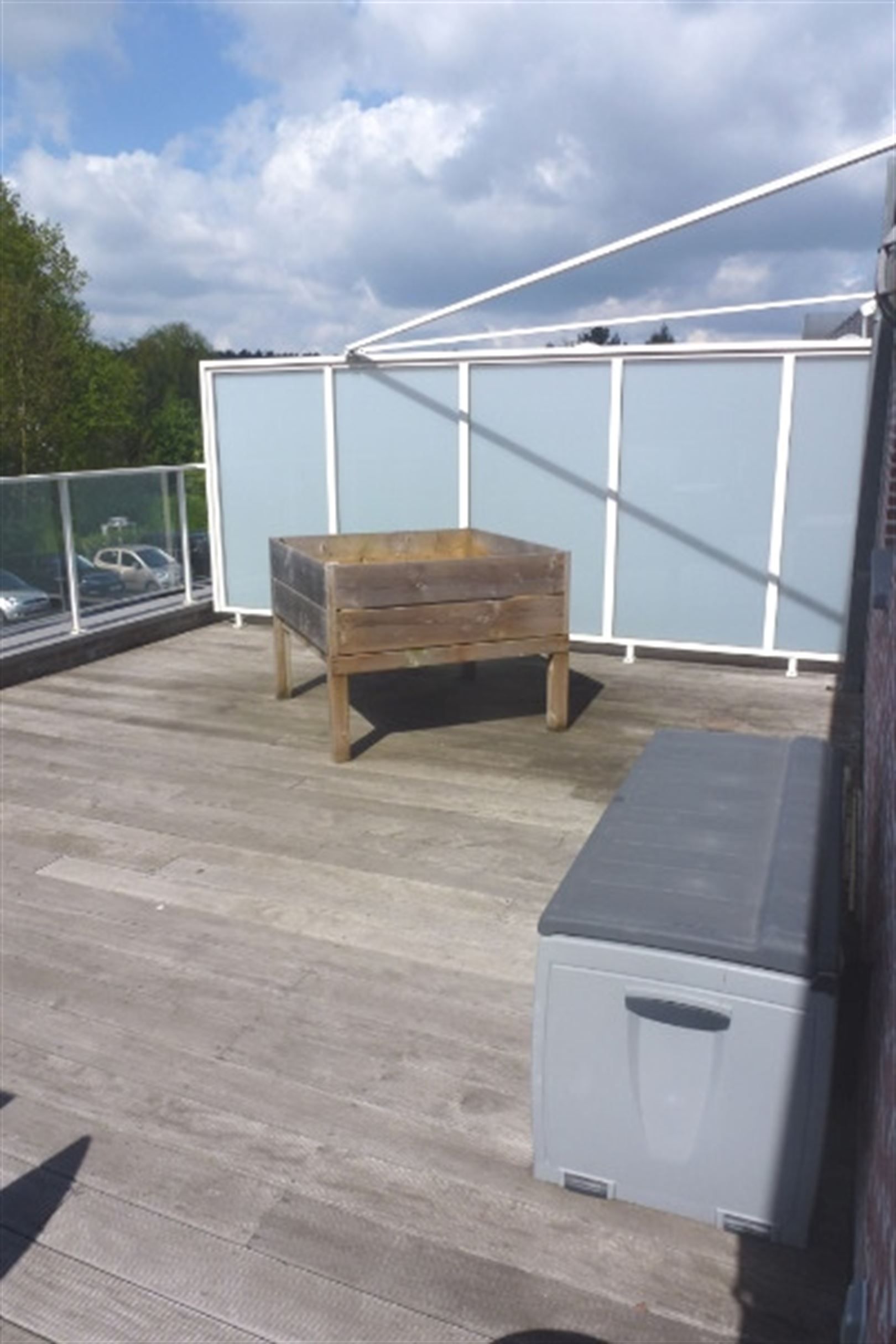 Royaal appartement met 2 slpk, magnifiek groot terras en 2 autostaanplaatsen foto 4