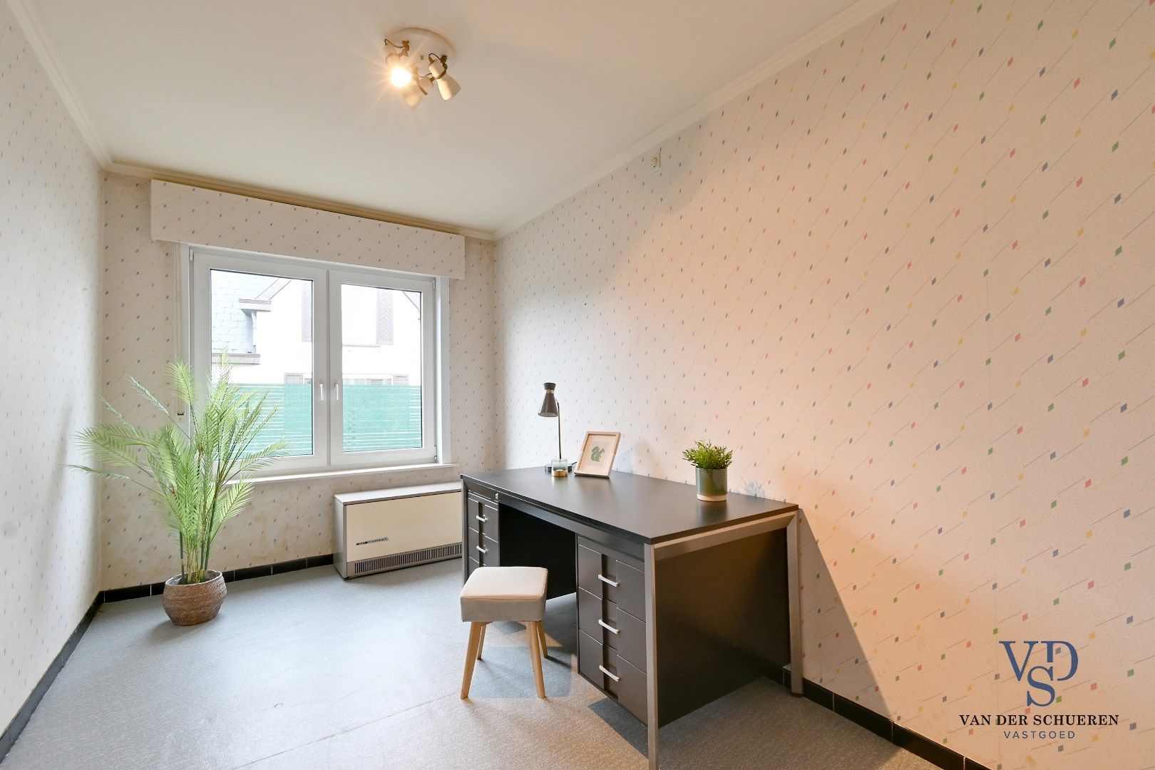 Bungalowwoning met afzonderlijke loods foto 15