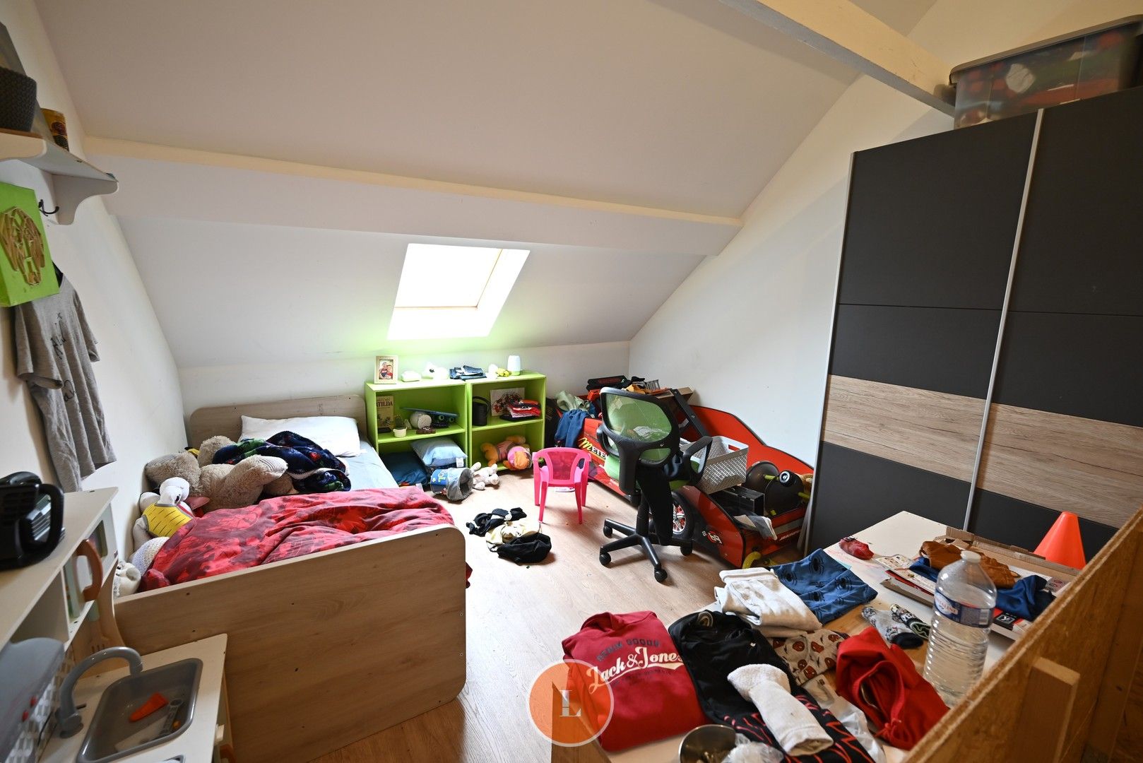 Op te frissen woning in Menen foto 11