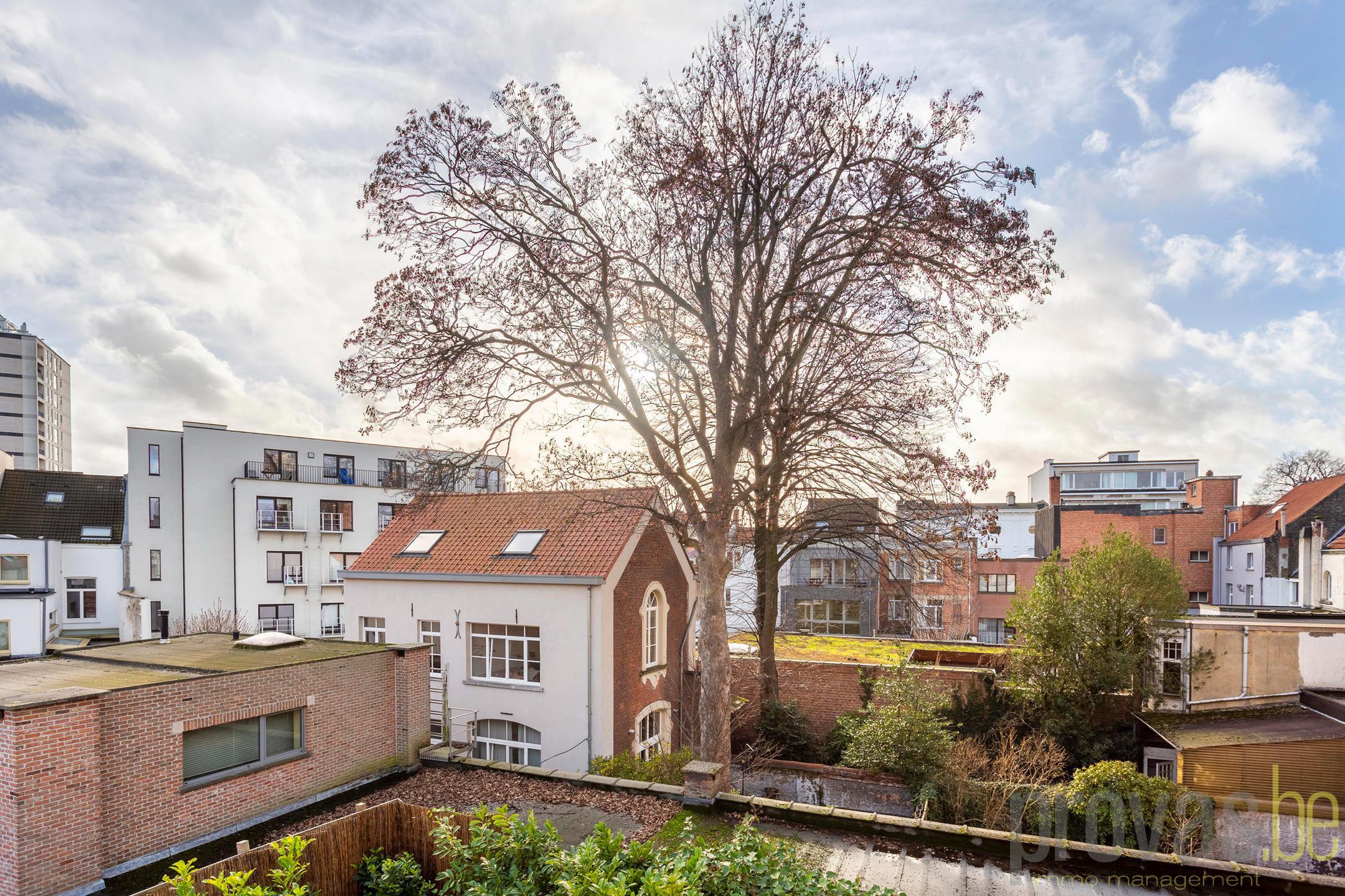 KLASSEVOLLE STADSVILLA CA 345 M² IN HARMONIEWIJK foto 27