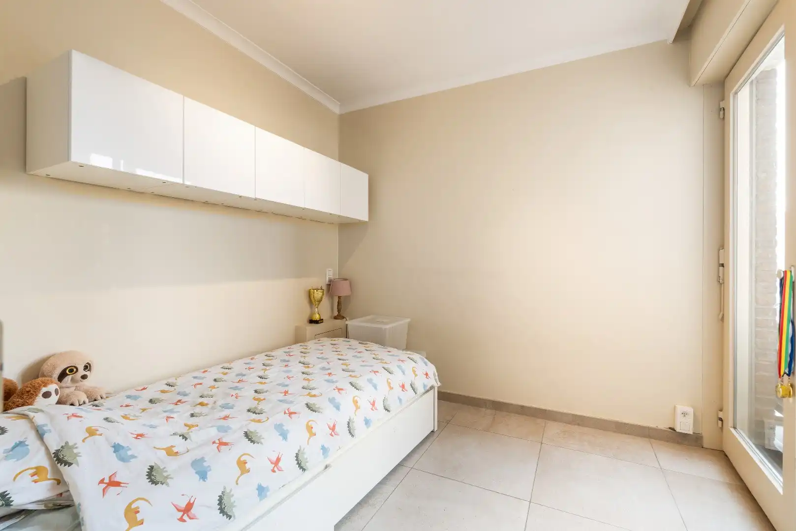 Luxe duplex appartement met 3 slaapkamers en 1 badkamer in Geluwe foto 17