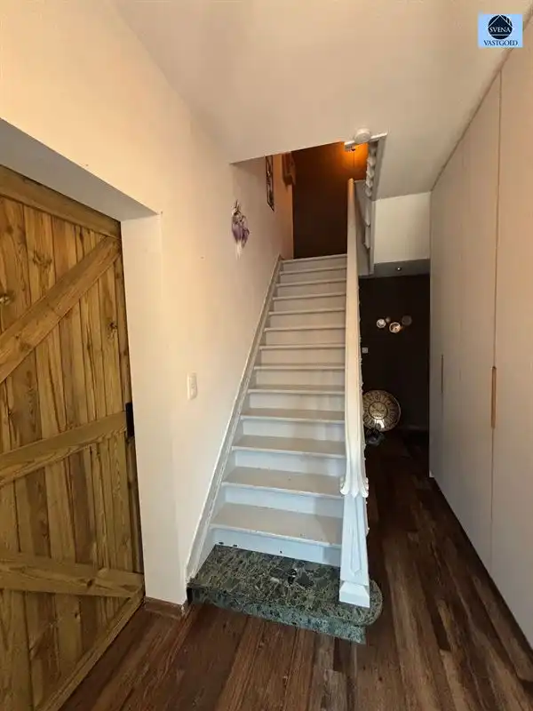 GERENOVEERDE WONING MET 3 SLAAPKAMERS foto 3